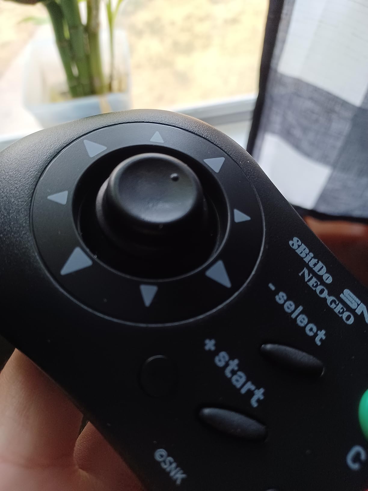 8Bitdo NEOGEO Wireless Controller for Windows, Android, and NEOGEO mini with Classic Click-Style Joystick - Officially Licensed by SNK (Mai Shiranui Edition) customer photo 2