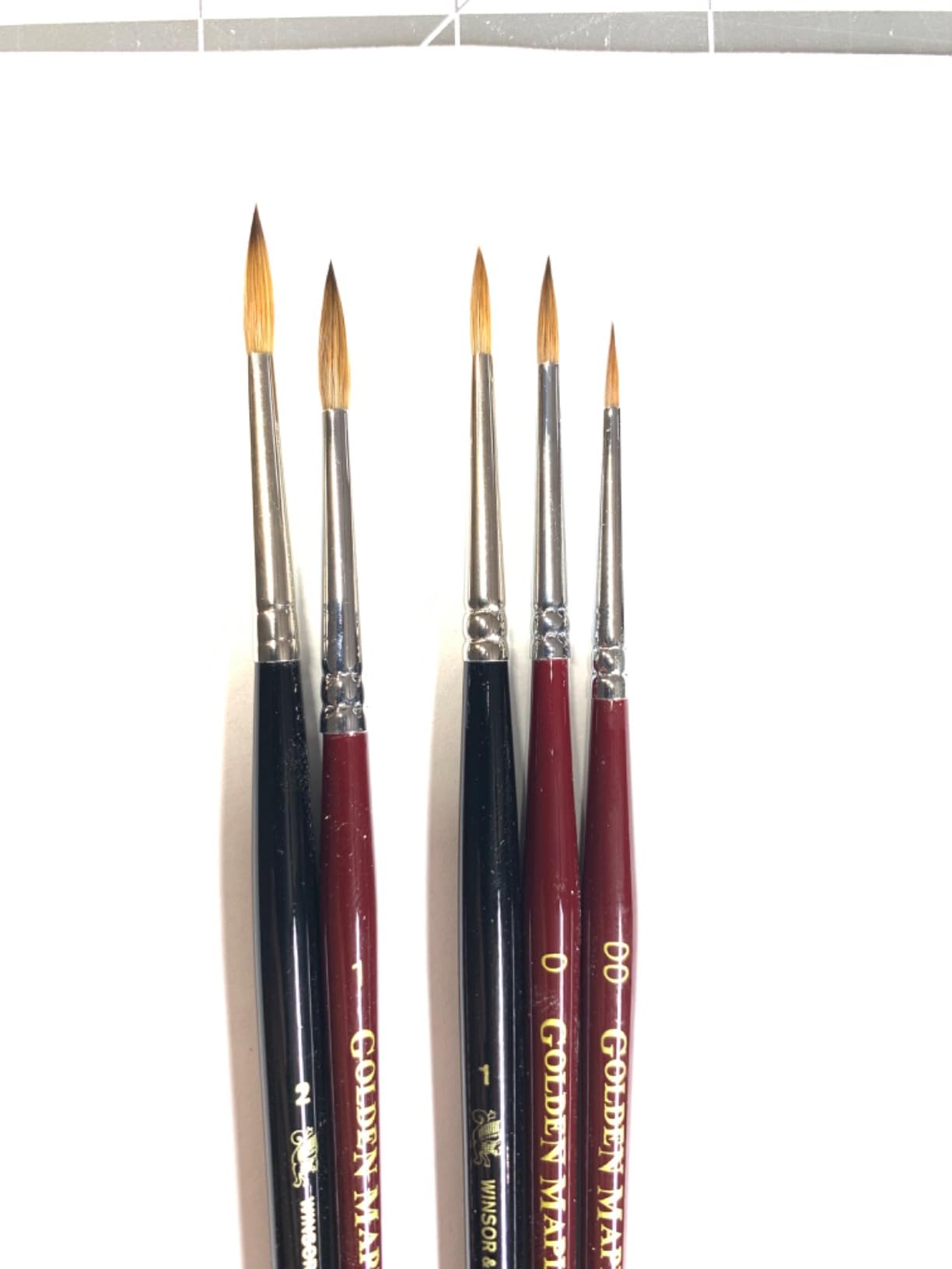Golden Maple Kolinsky Sable Miniature Paint Brushes - Professional Ultra Fine Point Brush for Miniature, Model Painting & Watercolor Details - Size 3/0 4/0 5/0 customer photo 2