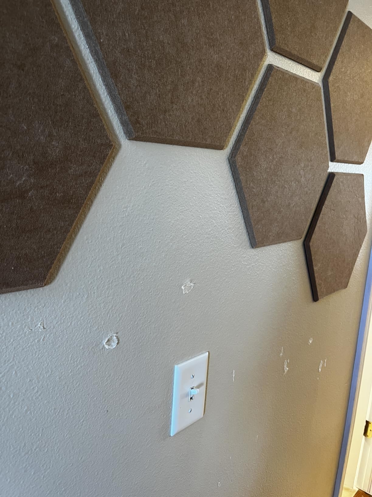 Mollywell Hexagon Acoustic Panels, High Density, Soundproofing, Decorative Noise Reduction Felt Wall Tiles for Ceilings, Home Office & Gaming Room (Navy Blue and Silver Grey), 14x12x0.4 Inch customer photo 2