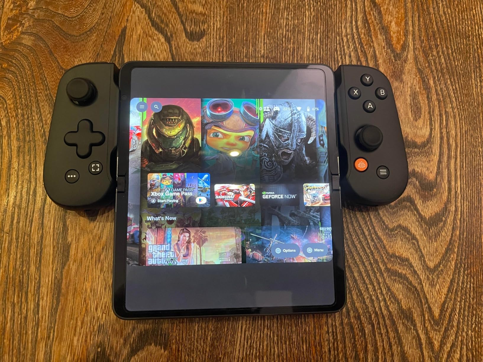 BACKBONE One Mobile Gaming Controller, USB-C Phone Controller for Android & iPhone 15/16/17 Series, 2nd Gen, Play Xbox, PlayStation, Fortnite, Call of Duty & More, With 3-Months of Apple Arcade Access customer photo 2