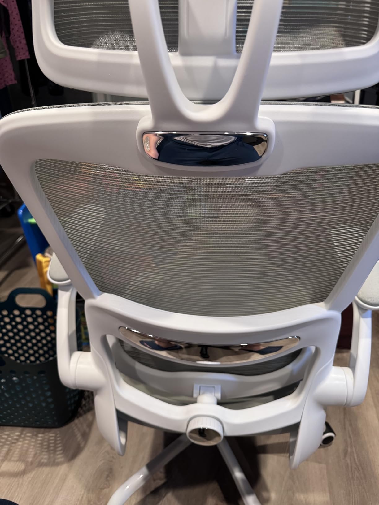 TRALT Office Chair Ergonomic Desk Chair, 330 LBS Home Mesh Office Desk Chairs with Wheels, Comfortable Gaming Chair, High Back Office Chair for Long Hours (White) customer photo 2