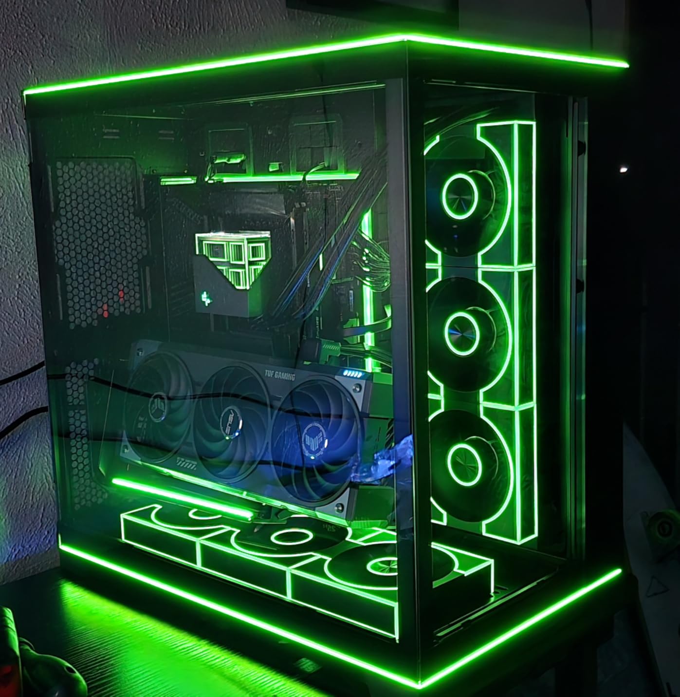 Lian Li Dynamic EVO XL - Up to 280mm E-ATX Motherboard - ARGB Lighting Strips - Up to 3X 420mm Radiator -Front and Side Tempered Glass Panels - Reversible Chassis- Cable Management (O11DEXL-W) customer photo 2