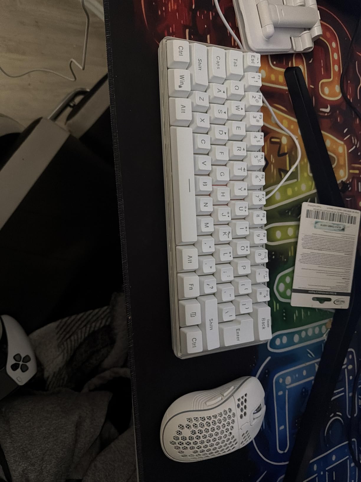 RedThunder 60% Wireless Gaming Keyboard and Mouse Combo, 2500mAh Rechargeable Battery, Ultra-Compact Small RGB Mechanical Feel Keyboard, Lightweight Honeycomb Optical Mouse for Gaming/Business, White customer photo 1