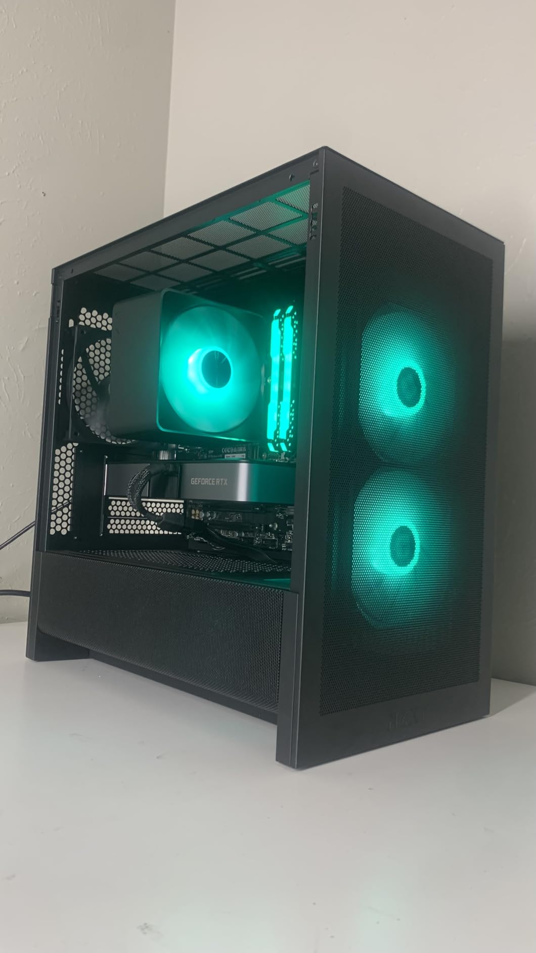APNX AP1-V White Tower ARGB CPU Air Cooler, 5 Heat Pipes, Aluminum Frame, PWM Hydro Bearing Fan, High Air Flow, 165mm (H), Intel LGA 1700/1200, AMD Ryzen AM5/AM4 customer photo 1
