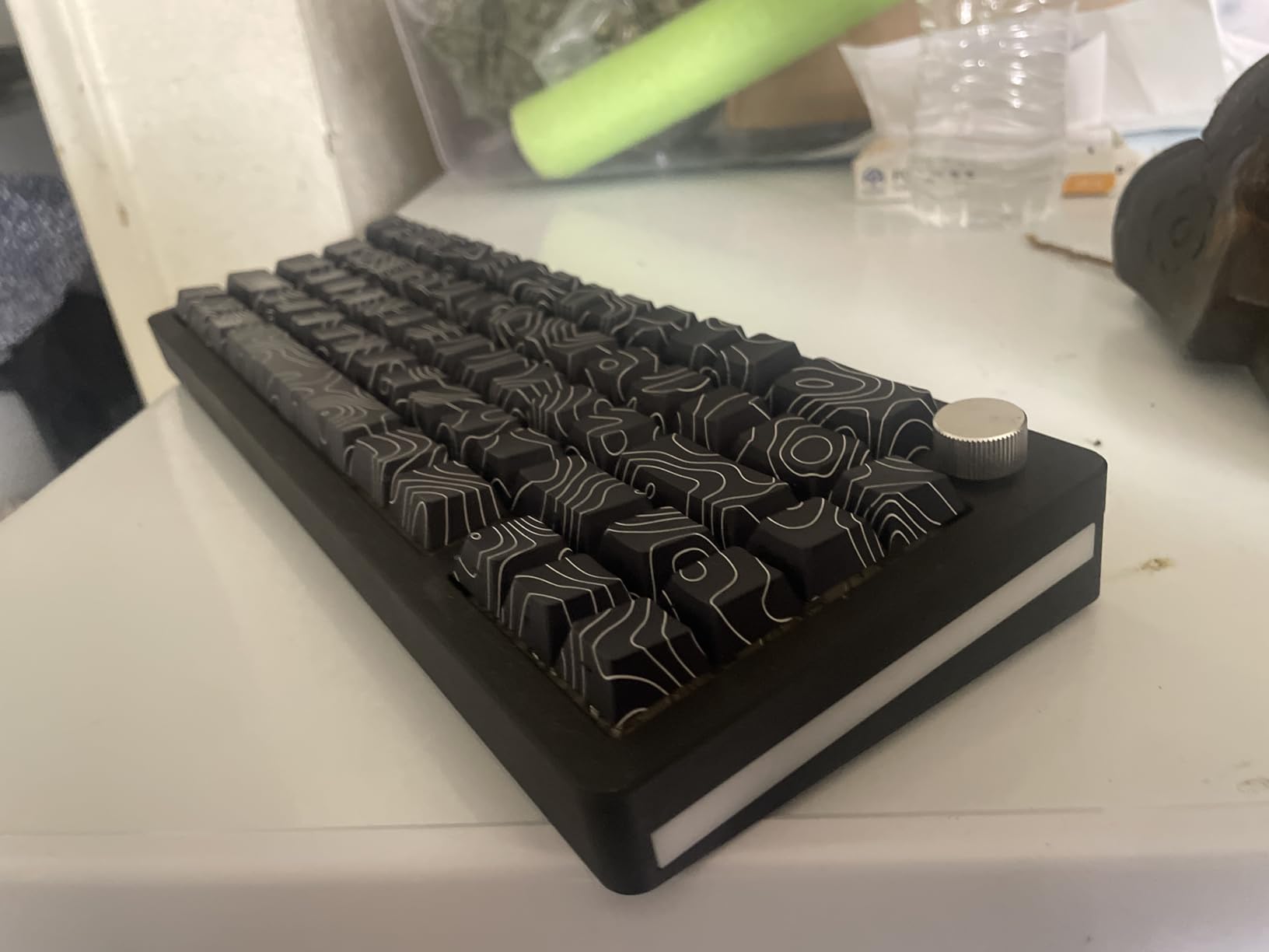 YUNZII AL66 Wireless Mechanical Keyboard,Full Aluminum CNC,65% Knob Control,Bluetooth/2.4G/Wired,Hot Swappable Pre-lubed Switches,Gasket Mounted RGB for Win/Mac(Milk Switch, Silver) customer photo 2