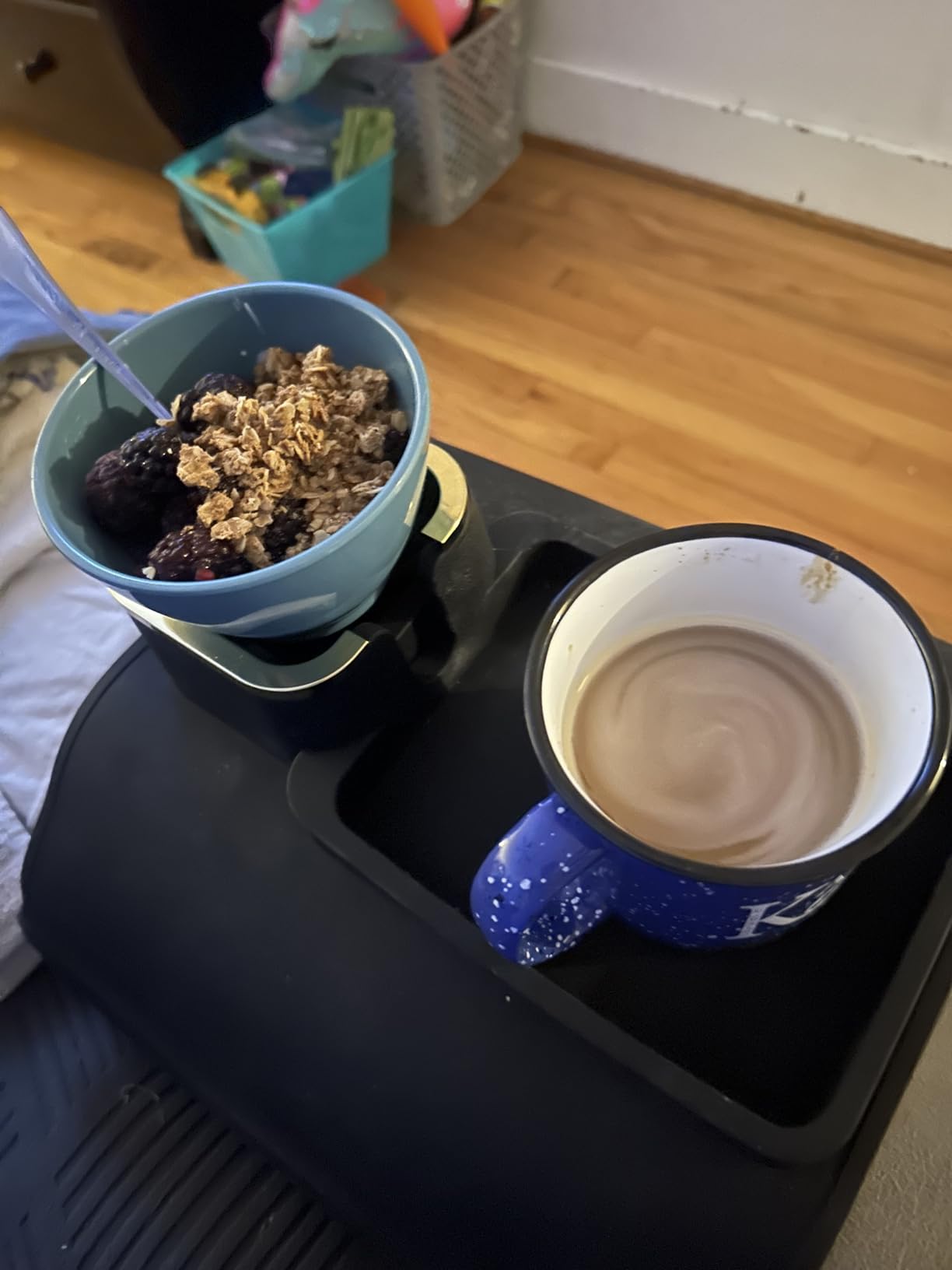 Couch Cup Holder Tray & Coffee Cup - Silicone Sofa Cup Holder Couch Arm Rest - Cup Holder Couch Caddy - Cup Holder for Recliner Chair Arm - Couch Remote Holder for Couch Arm Table Black customer photo 1