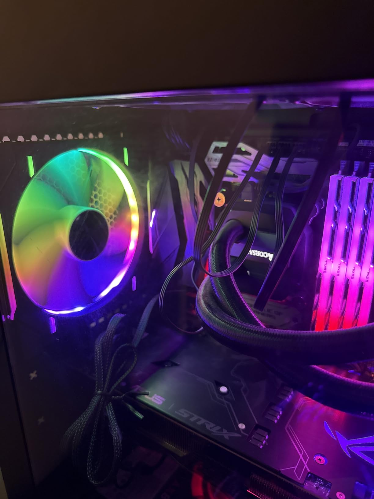 Phanteks D30-140 DRGB PWM Fan, Premium D-RGB Performance Fan, ARGB/DRGB Lighting, Daisy-Chain Fan Linking System (Black) customer photo 1