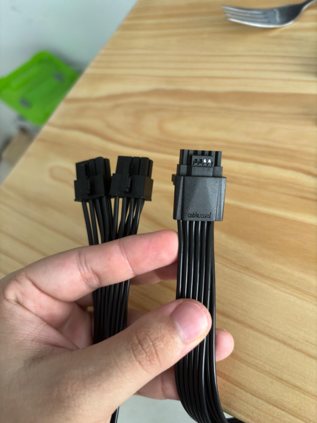 CableMod Basics C-Series 12VHPWR StealthSense PCI-e Cable for Corsair (Black, 16-pin to Triple 8-pin, 60cm) customer photo 2