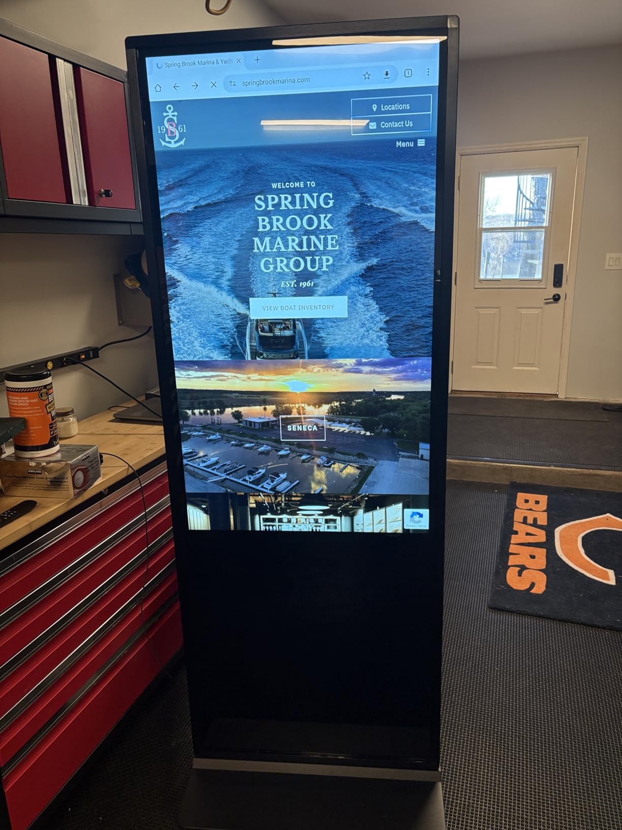 55 inch Indoor Digital Signage,CMS Software,4K UHD LCD Screen IPS Floor Standing Digital Kiosks Interactive Displays with WiFi HDMI/USB Input Auto AD Player, Android OS Black customer photo 2