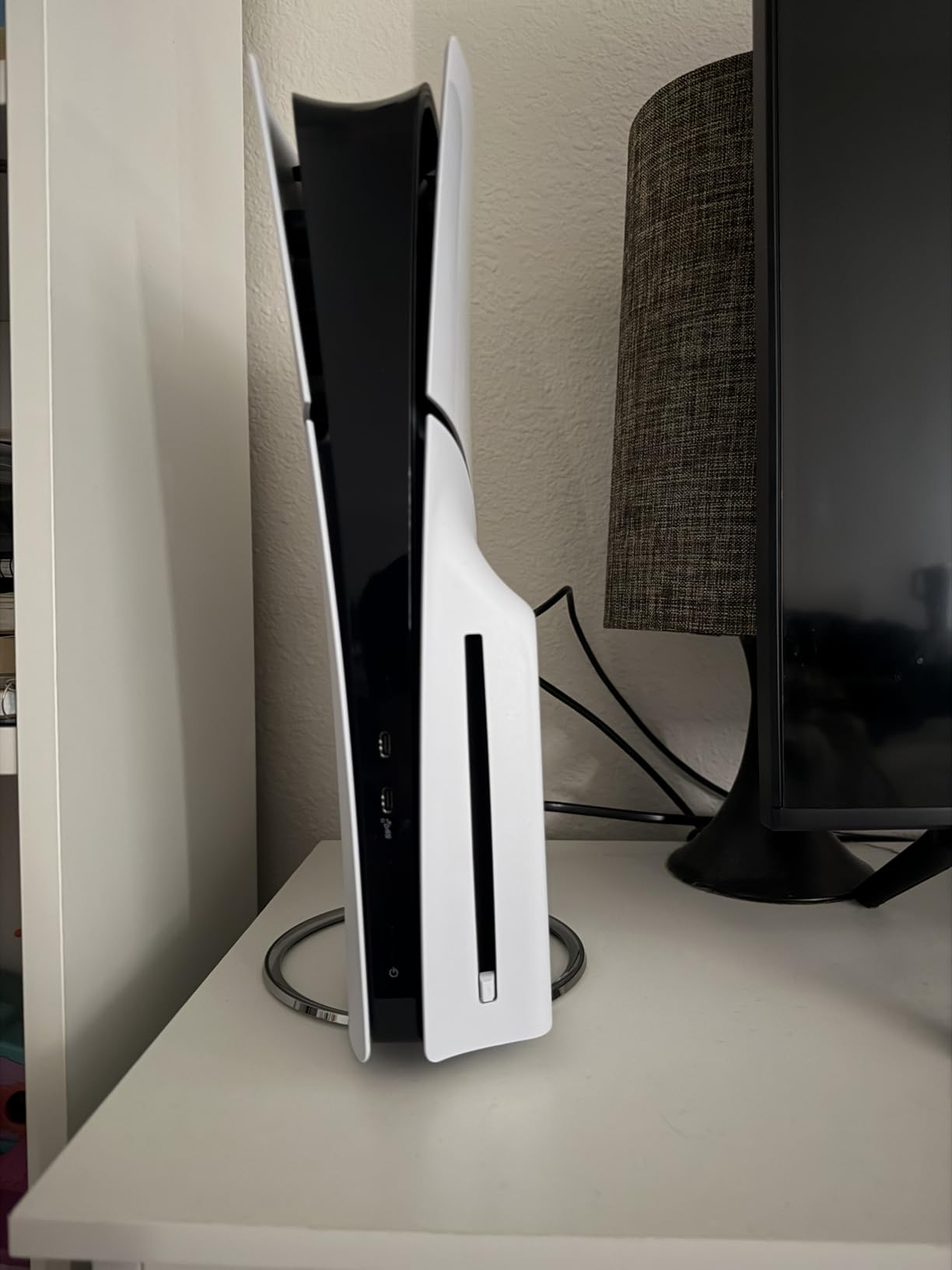 PlayStation Vertical Stand for PS5 Consoles customer photo 2