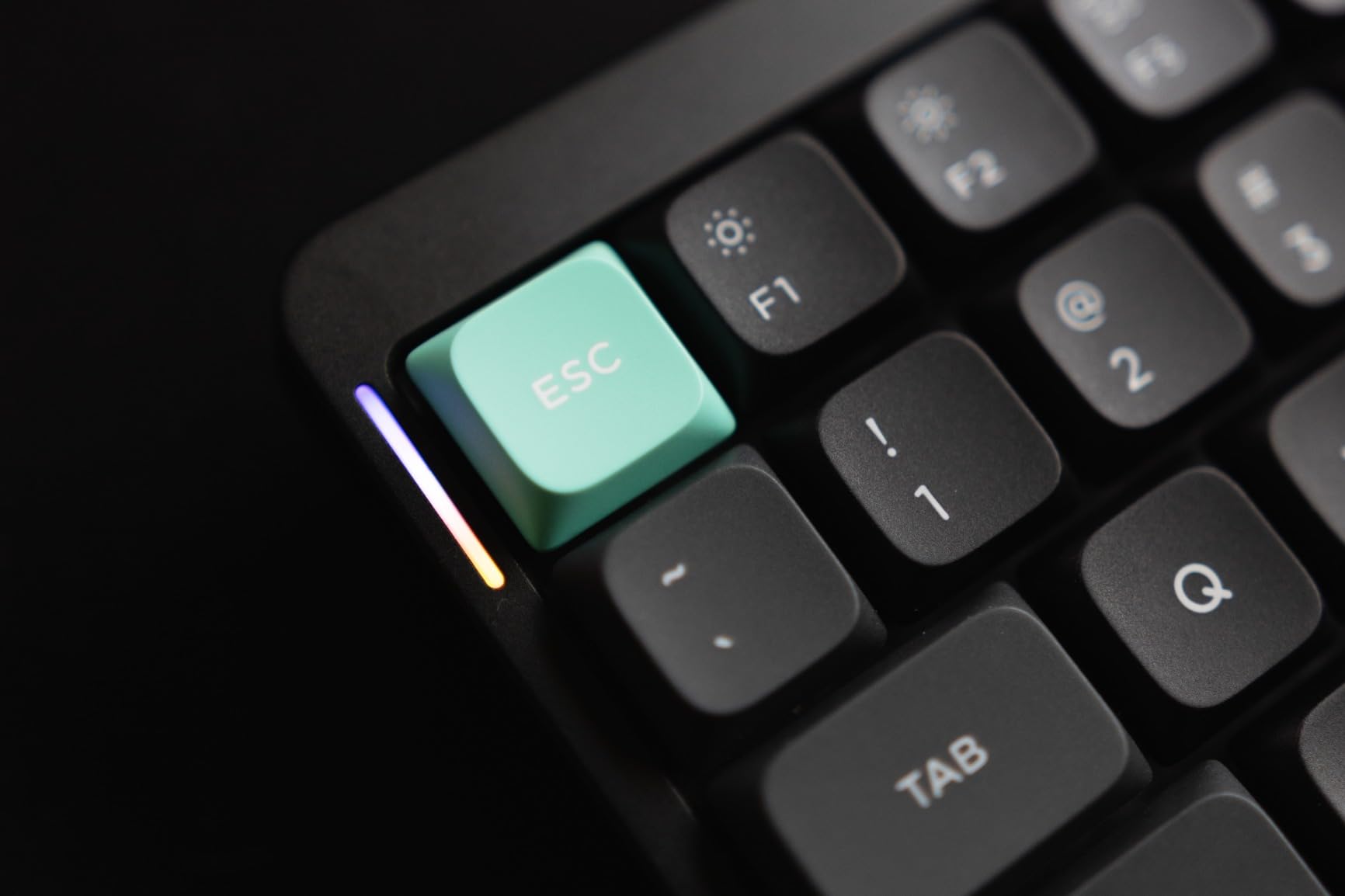 NuPhy Air75 V2 Portable 75% Low Profile Mechanical Keyboard,Wireless Keyboard,Supports Bluetooth/2.4G/USB-C RGB Bluetooth Keyboards,Compatible with Windows/Mac OS/Linux Systems-Gateron Brown Switch customer photo 1