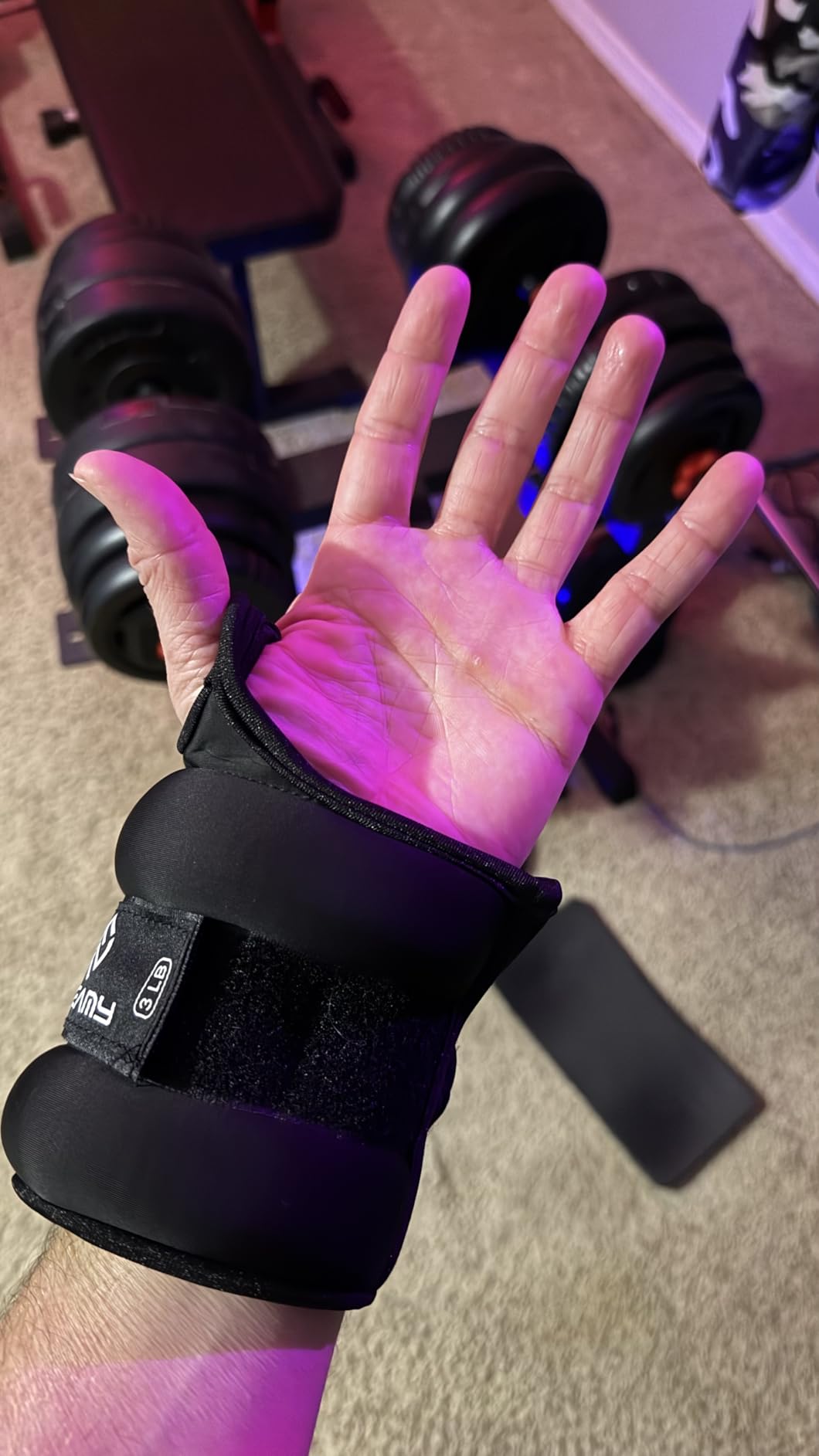 Wrist Weights with Thumb Loops Lock for Women & Men, 0.5lb*2/1lb*2/1.5lb*2/2lb*2/3lb*2,Premium Ice Silk Fabric,Comfortable & Tear Resistant for Walking,Running,Fitness and More customer photo 2