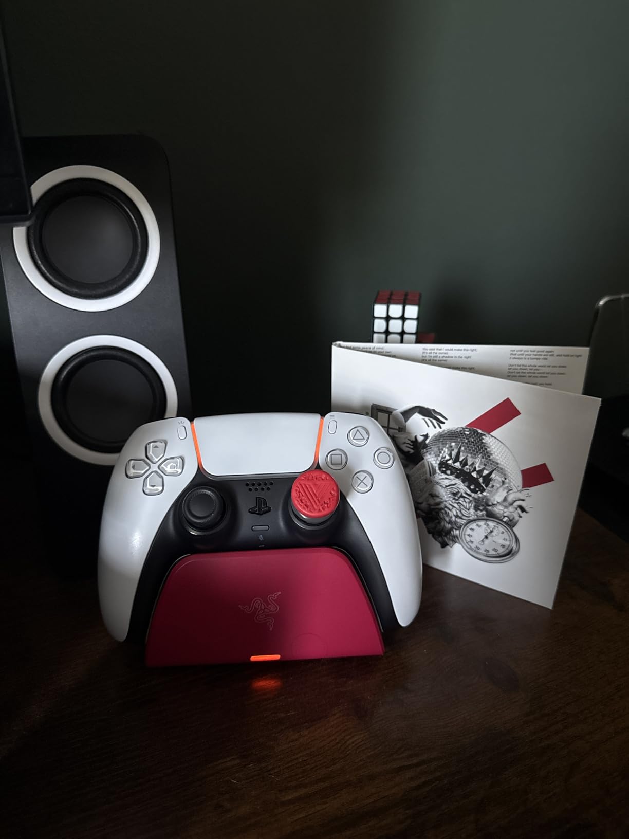 Razer Quick Charging Stand for PlayStation 5: Quick Charge - Curved Cradle Design - Matches PS5 DualSense Wireless Controller - One-Handed Navigation - USB Powered - White customer photo 1