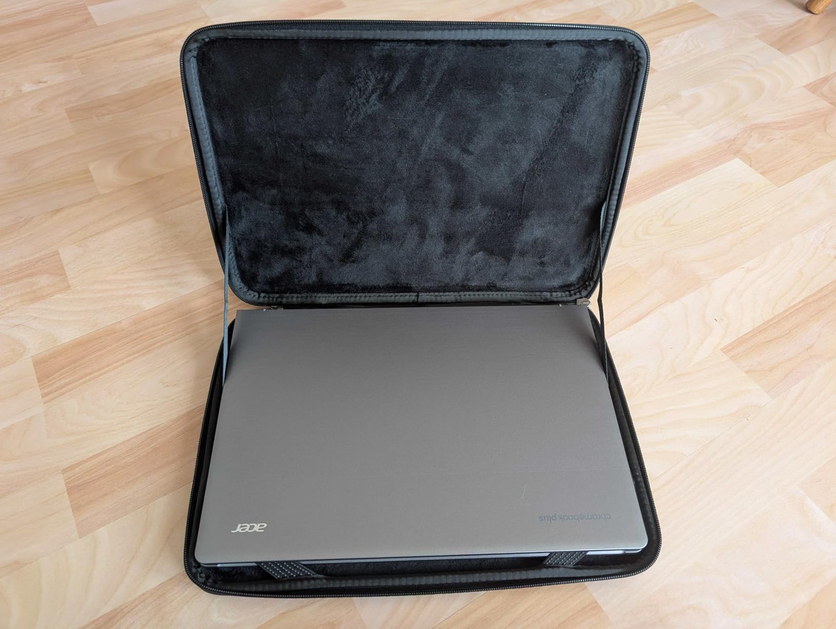 Smatree Hard EVA Protective Sleeve Case Compatible for 15.6 inch Acer Nitro 5 Gaming Laptop - AN515-46-R0EQ, Waterproof and Anti-Shock Bag (X8313) customer photo 2