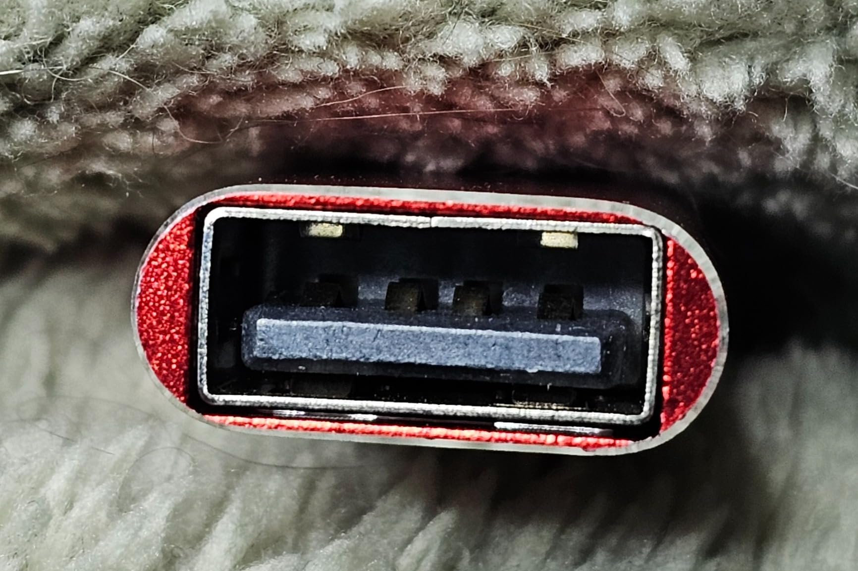 Data Blocker, USB A & USB C Data Blocker for iphone15 16 and Any USB C Mobile Phone Charge, Protect Against Juice Jacking, Refuse Hacking, Only Charging (Red) customer photo 1