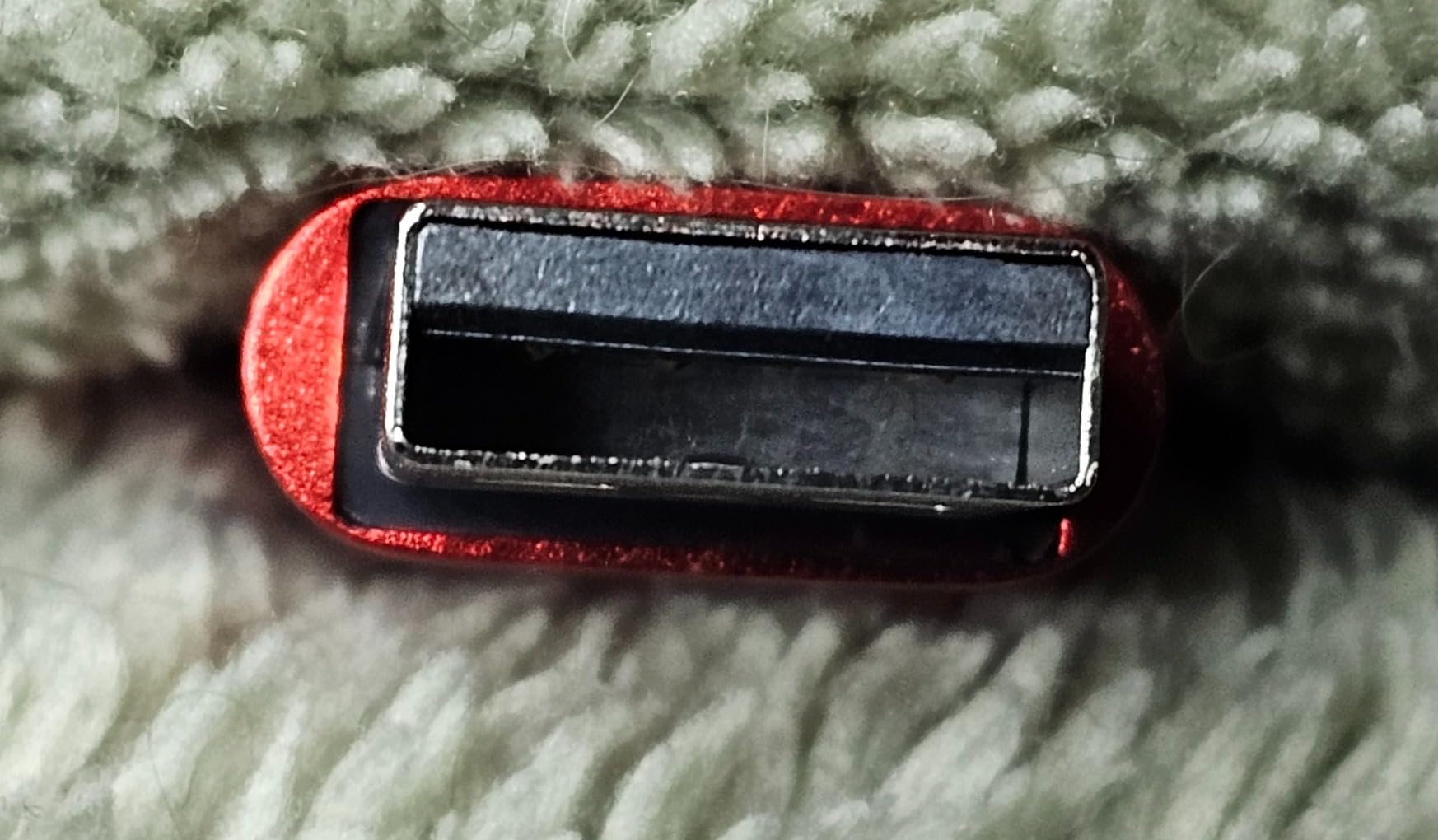 Data Blocker, USB A & USB C Data Blocker for iphone15 16 and Any USB C Mobile Phone Charge, Protect Against Juice Jacking, Refuse Hacking, Only Charging (Red) customer photo 2