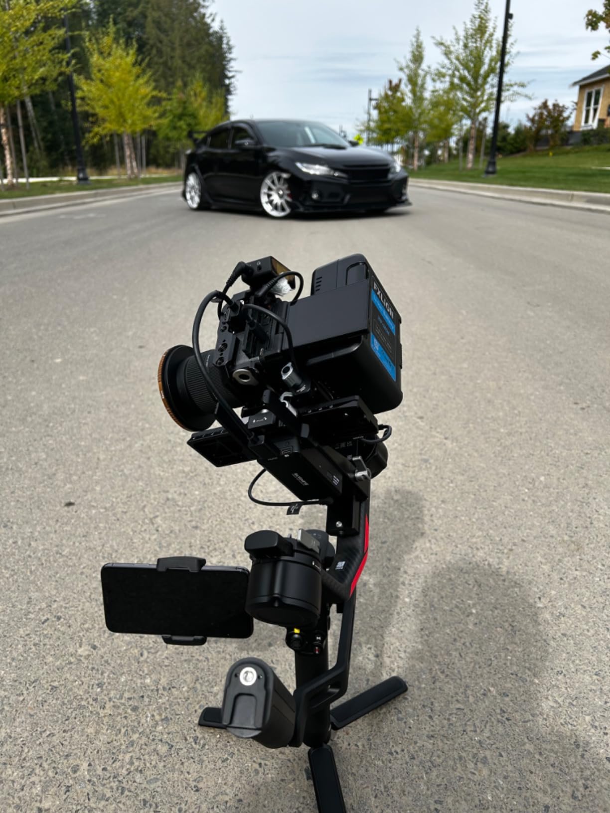 DJI RS 4 Pro Combo, 3-Axis Gimbal Stabilizer for DSLR & Cinema Cameras, Native Vertical Shooting, 4.5kg/10lbs Payload, Image Transmitter & Focus Pro Motor, Condenser Shotgun Microphone customer photo 2