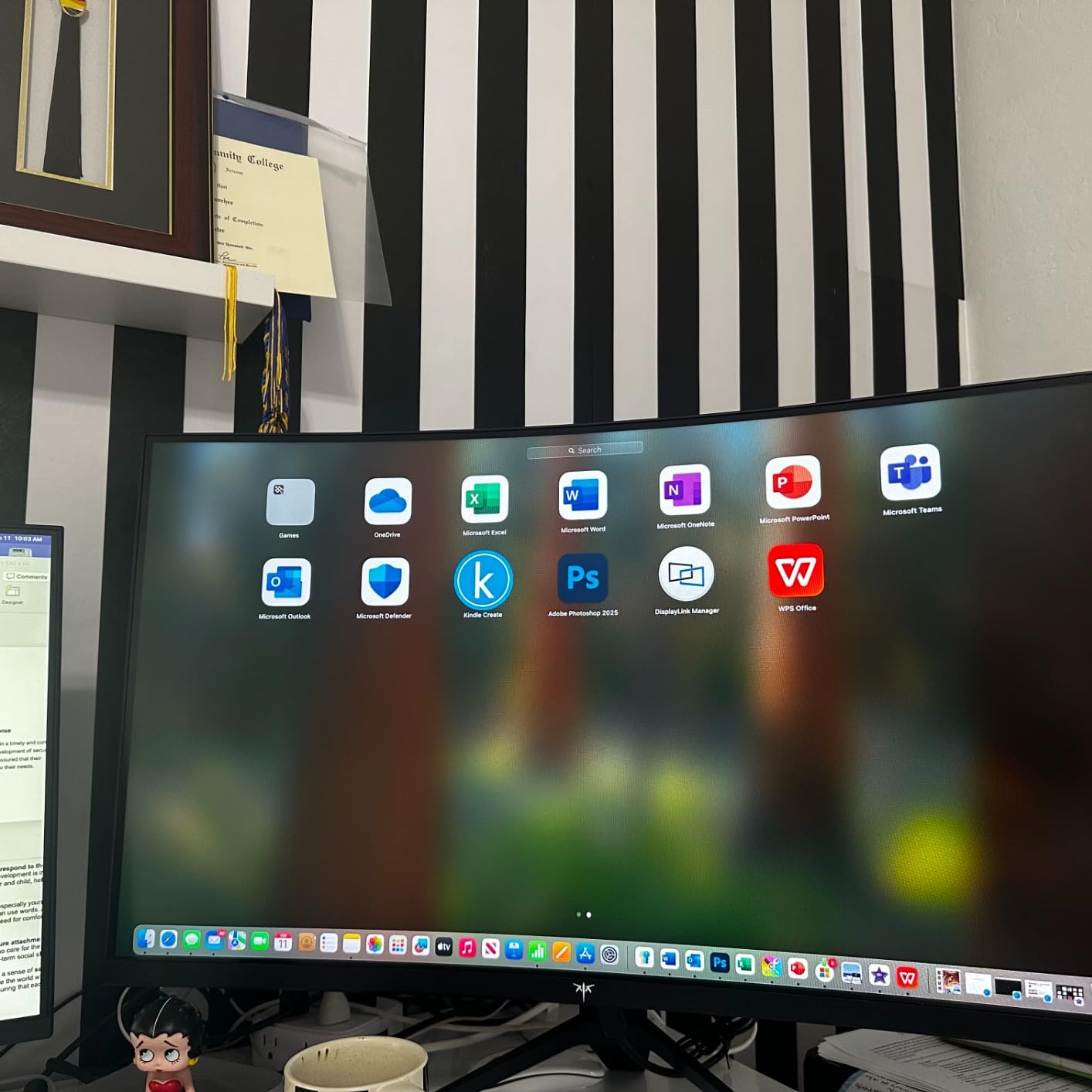 KTC 32 Inch FHD 1080p Curved Gaming Monitor - VA 1500R Curved Monitor, 165Hz 1ms MPRT, FreeSync & G-Sync, 122% sRGB, DP/HDMI, VESA, HDR10 for Gaming Home Office Business PC Monitor customer photo 1