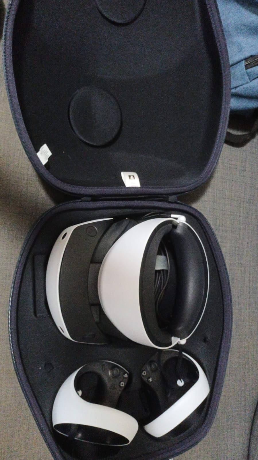 PowerA Storage Case for PlayStation®VR2, carrying case, protective storage, travel ready, PlayStation Official Licensed customer photo 2