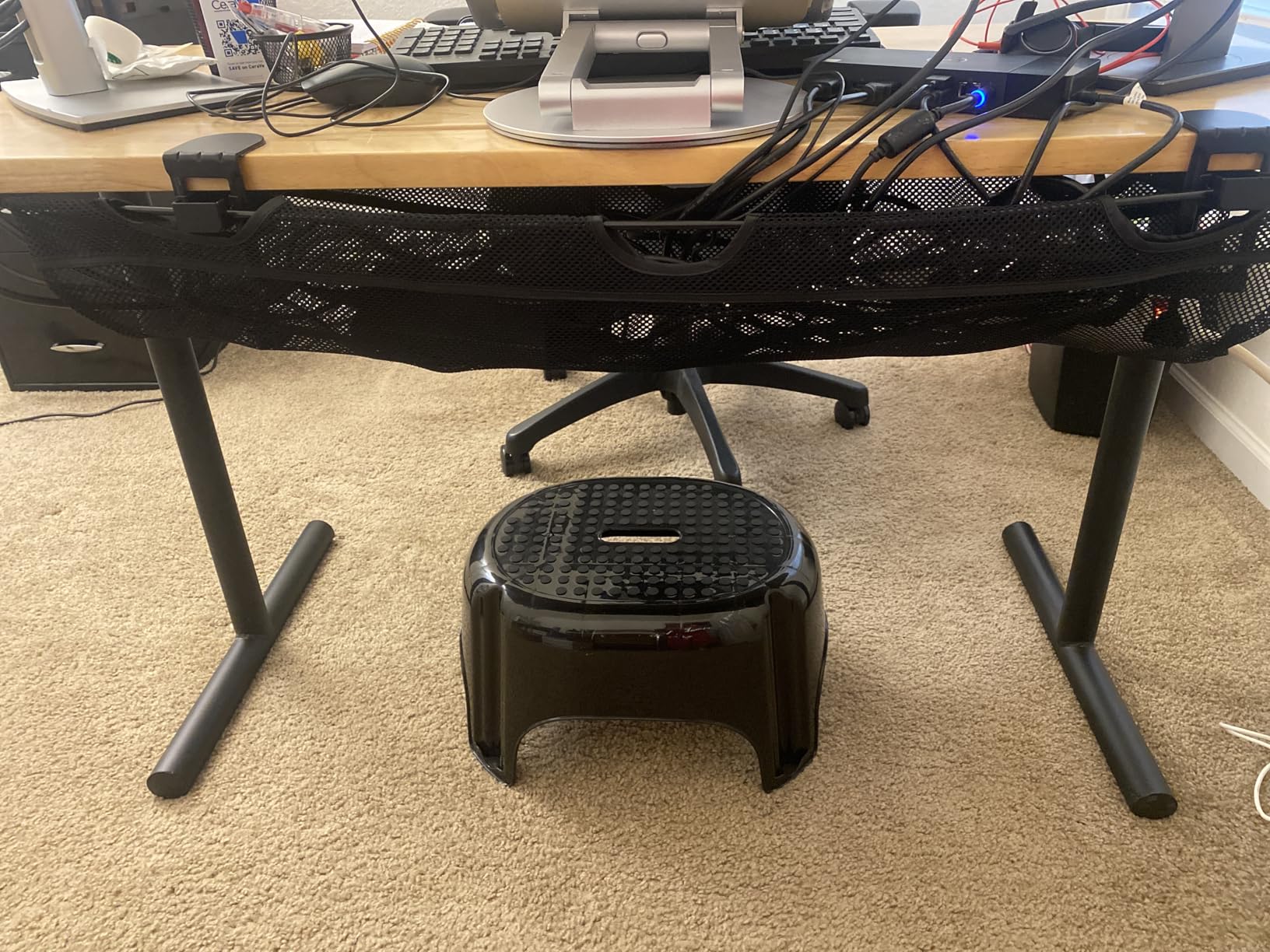 VIVO No Drill Clamp-on 44 inch Mesh Net Under Desk Cable Management Wire Organizer, Adjustable Home Office Standing Desk Cord Storage Sleeve, Black, DESK-AC44MH customer photo 1