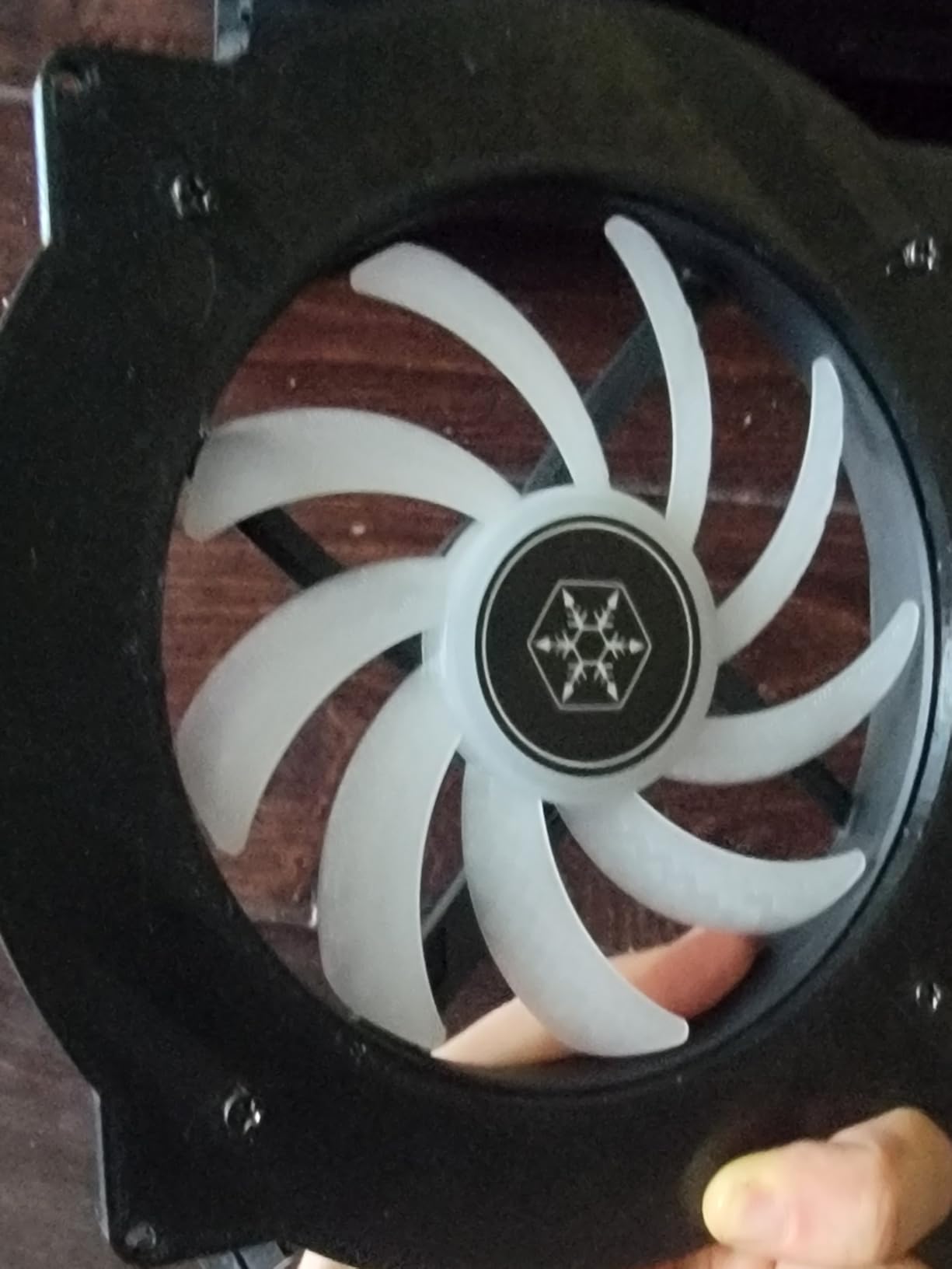 Silverstone Technology Air Slimmer 140 Enhanced Performance 140mm Slim Fan with Full-Range PWM and Shark Force Technology customer photo 1