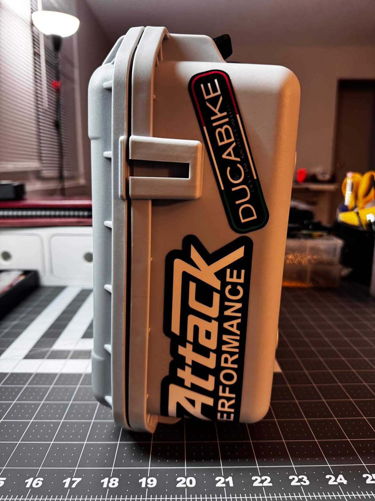 AMAZEAR Hard Case for Apple Vision Pro,Perfect for Storing Vision Pro and Battery at Home or While Traveling, Large Capacity Apple VR Waterproof Hard Case customer photo 2