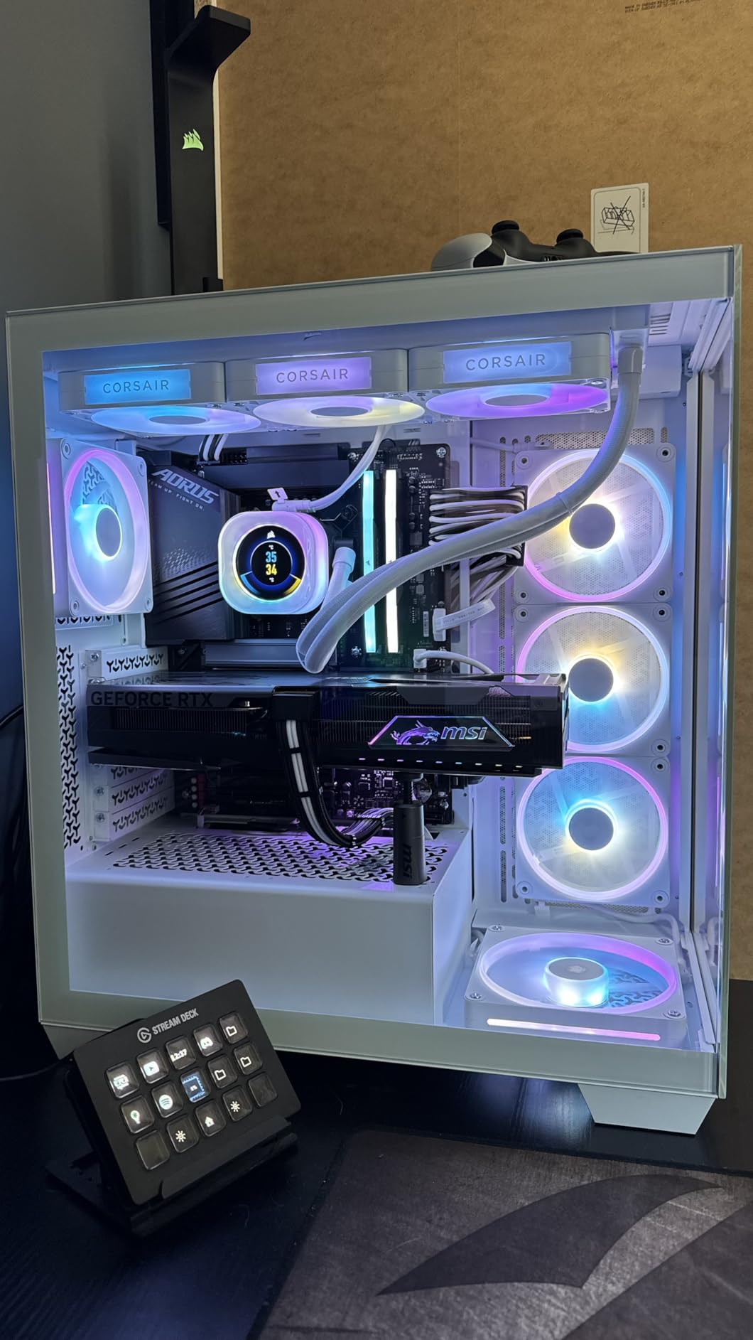 CableMod C-Series Pro ModMesh Sleeved 12VHPWR 90° StealthSense PCI-e Cable for Corsair - Variant B (Black, 16-pin to Dual 8-pin, 60cm) customer photo 2