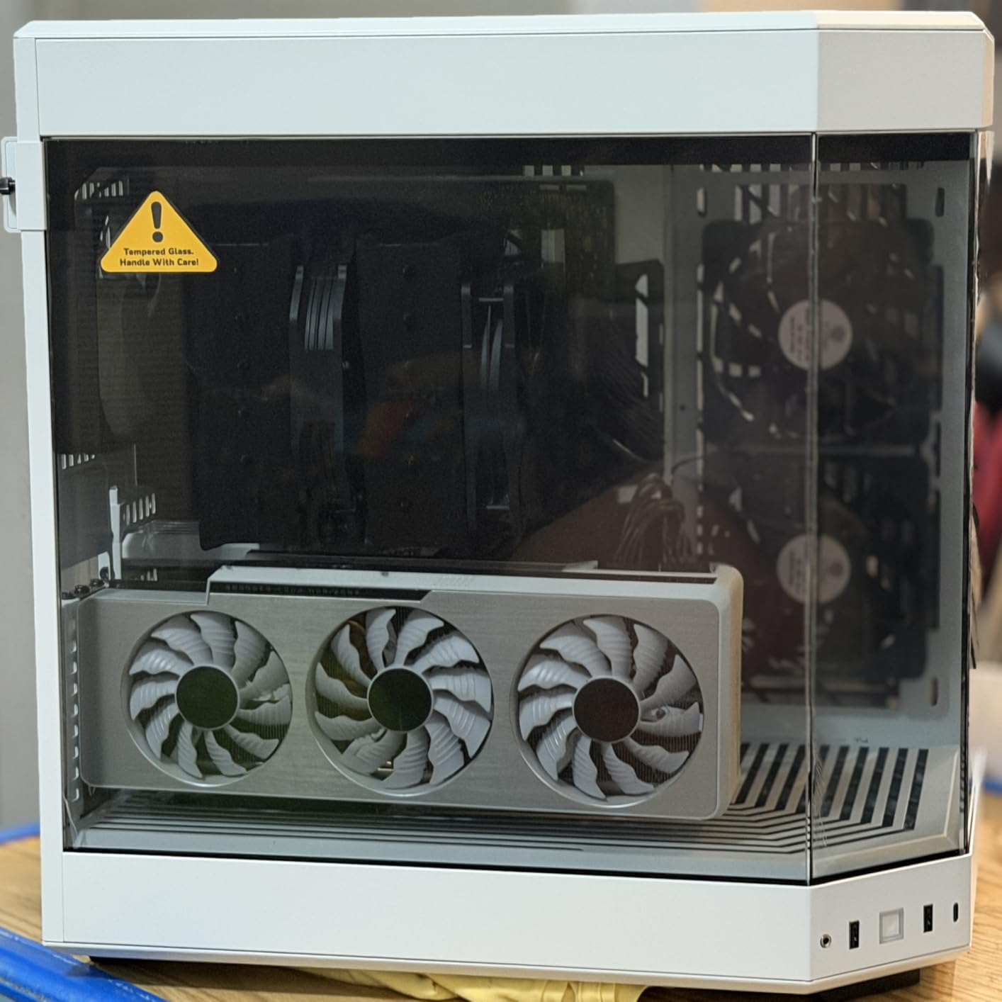 Hyte Y70 Upgraded Modern Aesthetic Dual Chamber Panoramic Tempered Glass Mid-Tower ATX Computer Gaming Case with PCIE 4.0 Riser Cable Included, Black (CS-HYTE-Y70-B) customer photo 2