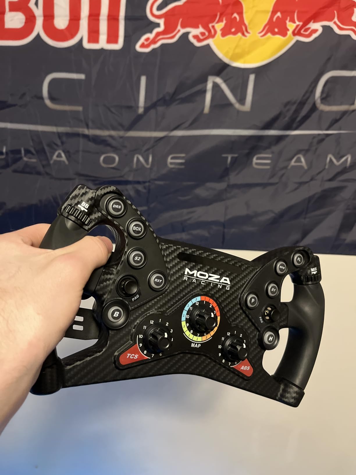 MOZA KS Steering Wheel 300mm Butterfly Style GT Racing Wheel, Fully Customizable Sim Racing Gaming Simulator customer photo 2