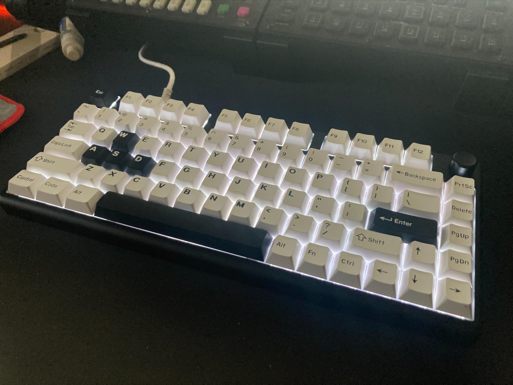 Carbon PBT Double Shot Orange Keycap Set, 174 Keys Retro Custom Key Cap Keycaps 60 Percent Cherry Profile Keycaps for 61/64/68/84/87/100/104/108 Mechanical Keyboard customer photo 1
