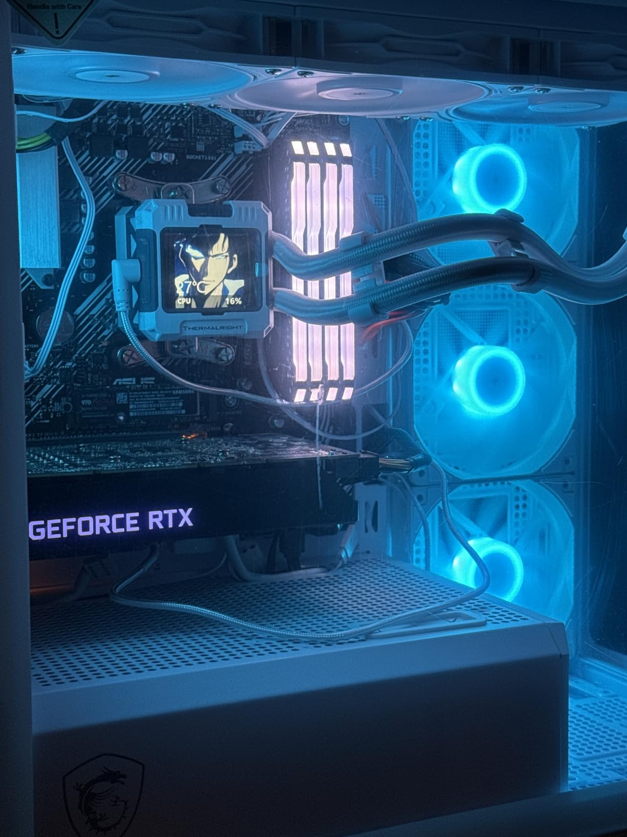 Thermalright FW 360 White ARGB-360mm AIO CPU Liquid Cooler,IPS LCD Screen with 320 * 240 Resolution,for AM4/AM5/Intel LGA1700,'2.4 inch'Magnet-Absorbent LCD Screen for Images -White customer photo 1