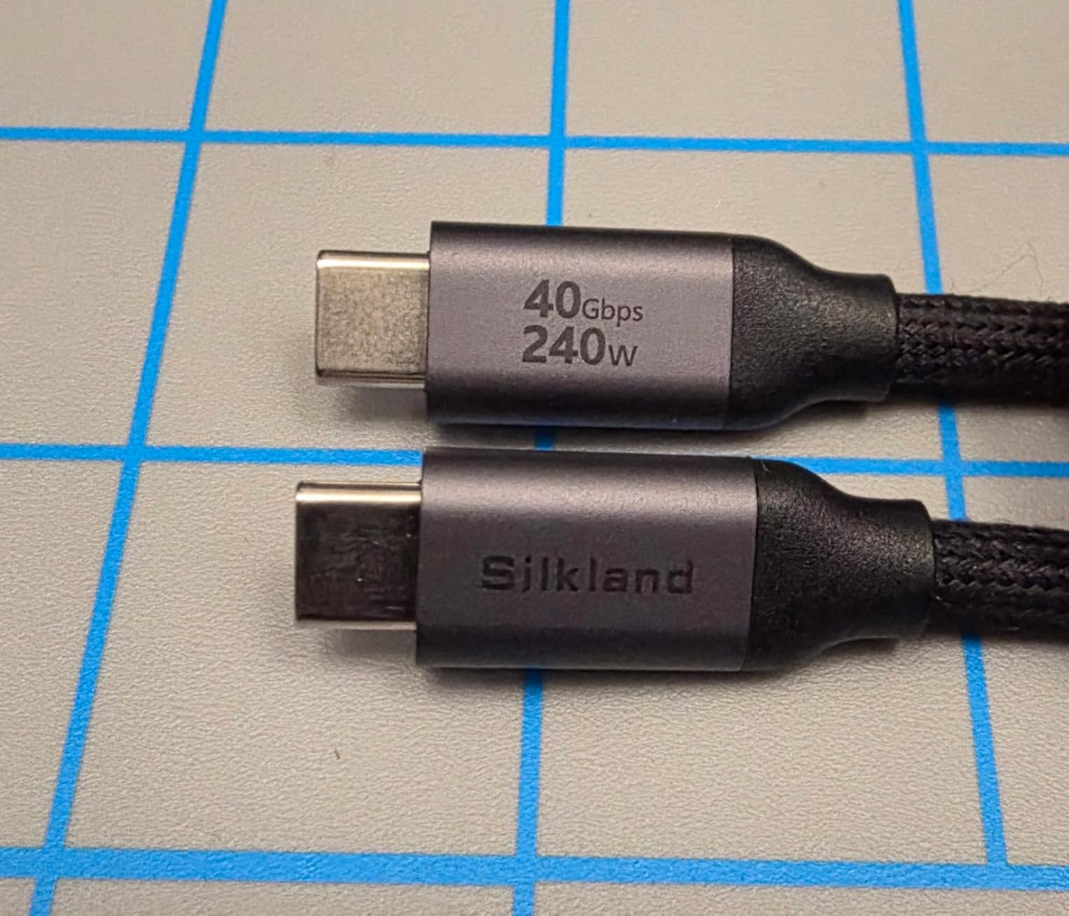 Silkland USB 4 for Thunderbolt 4 Cable 4FT, 40Gbps Data Sync, 8K/6K@60Hz, 240W Charging, [USB-IF Certified] USB C to USB C Thunderbolt Cable, Compatible for MacBook, iPhone 17, Mac mini, SSD, Docking customer photo 2