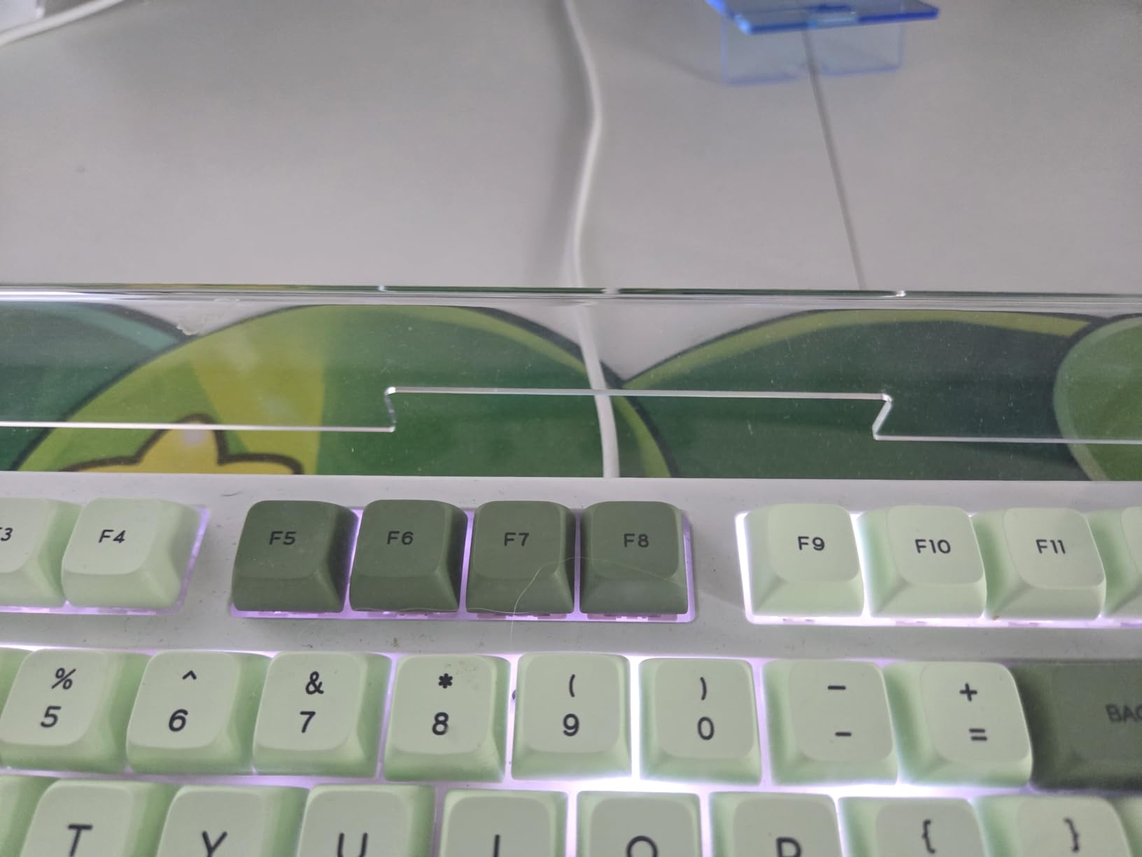 ZIYOU LANG KC04 Acrylic Clear Transparent Keyboard Cover(17.4 * 6.5 * 1.89 inch) with Dustproof Waterproof Anti-hit Anti-cat Protective Case for Standard 98Key Mechanical Gaming Keyboard customer photo 2