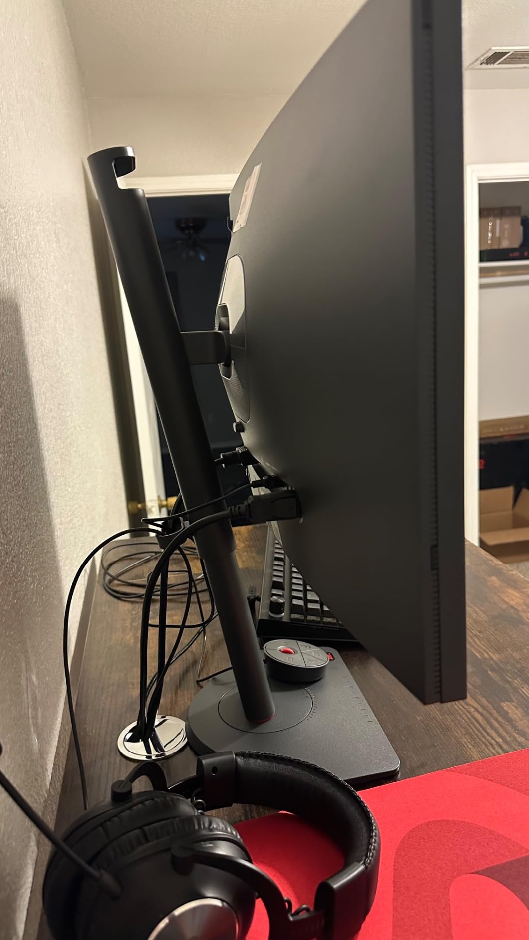 BenQ ZOWIE XL2566X+ | 24.1 | Fast TN 400Hz Gaming Monitor for Esports | Motion Clarity DyAc2 | 1080p | XL Setting to Share | Shielding Hood | New Industrial Grade Ball Bearing Height Adjustment customer photo 2