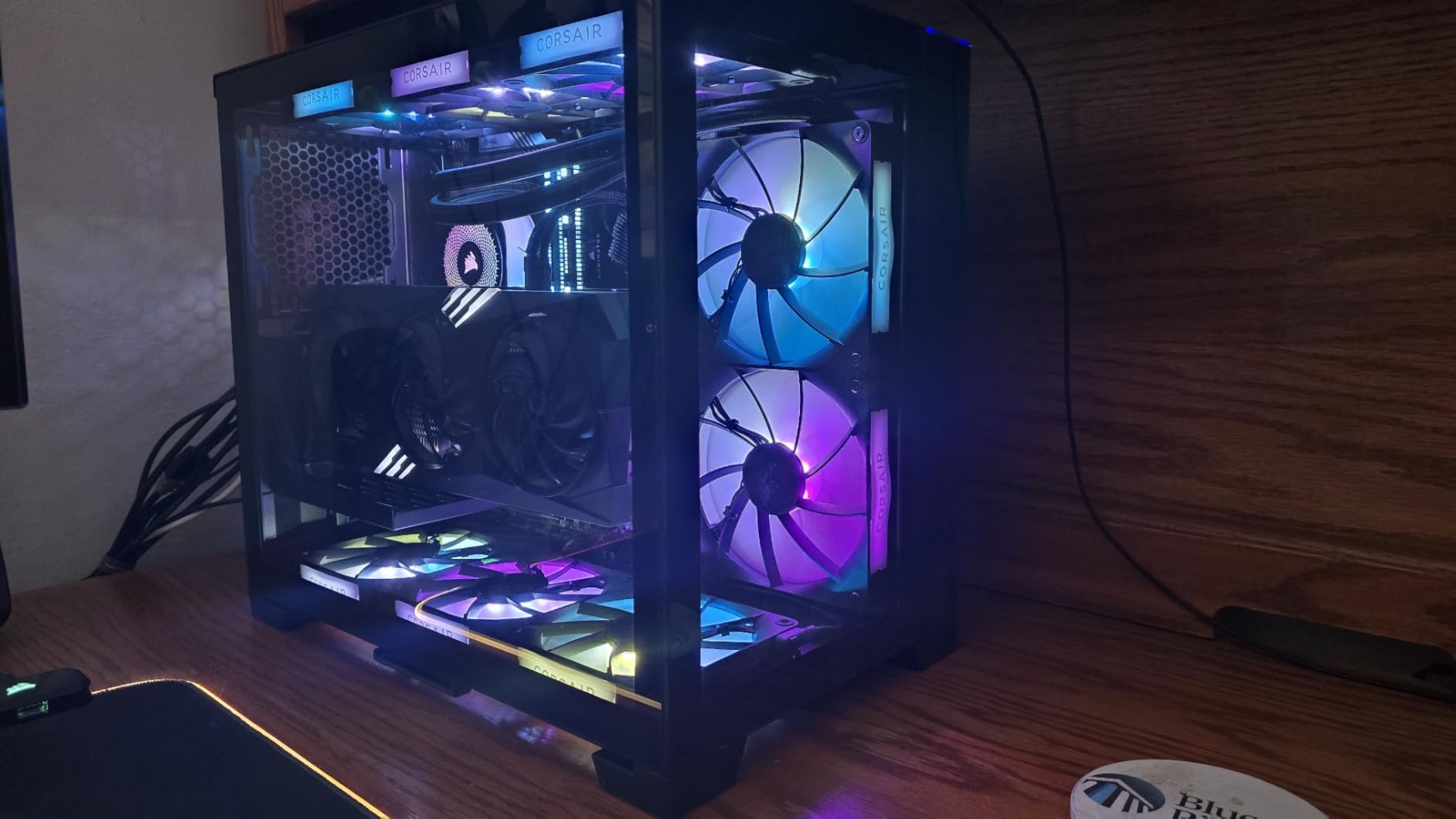 CORSAIR iCUE Link Titan 240 RX RGB Liquid CPU Cooler - 240mm AIO - Low-Noise - FlowDrive Cooling Engine - Intel LGA 1851/1700, AMD AM5/AM4 - 2X RX120 RGB Fans - iCUE Link System Hub Included - White customer photo 2