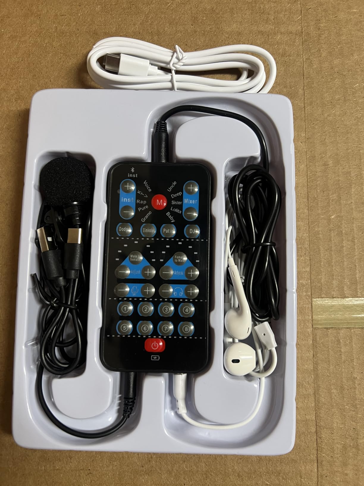 High-Definition Portable Voice Changer Sound Card with Real-Time Transformation, Ideal for Streaming, Gaming, and Entertainment Scenarios (M10-for PC) customer photo 2
