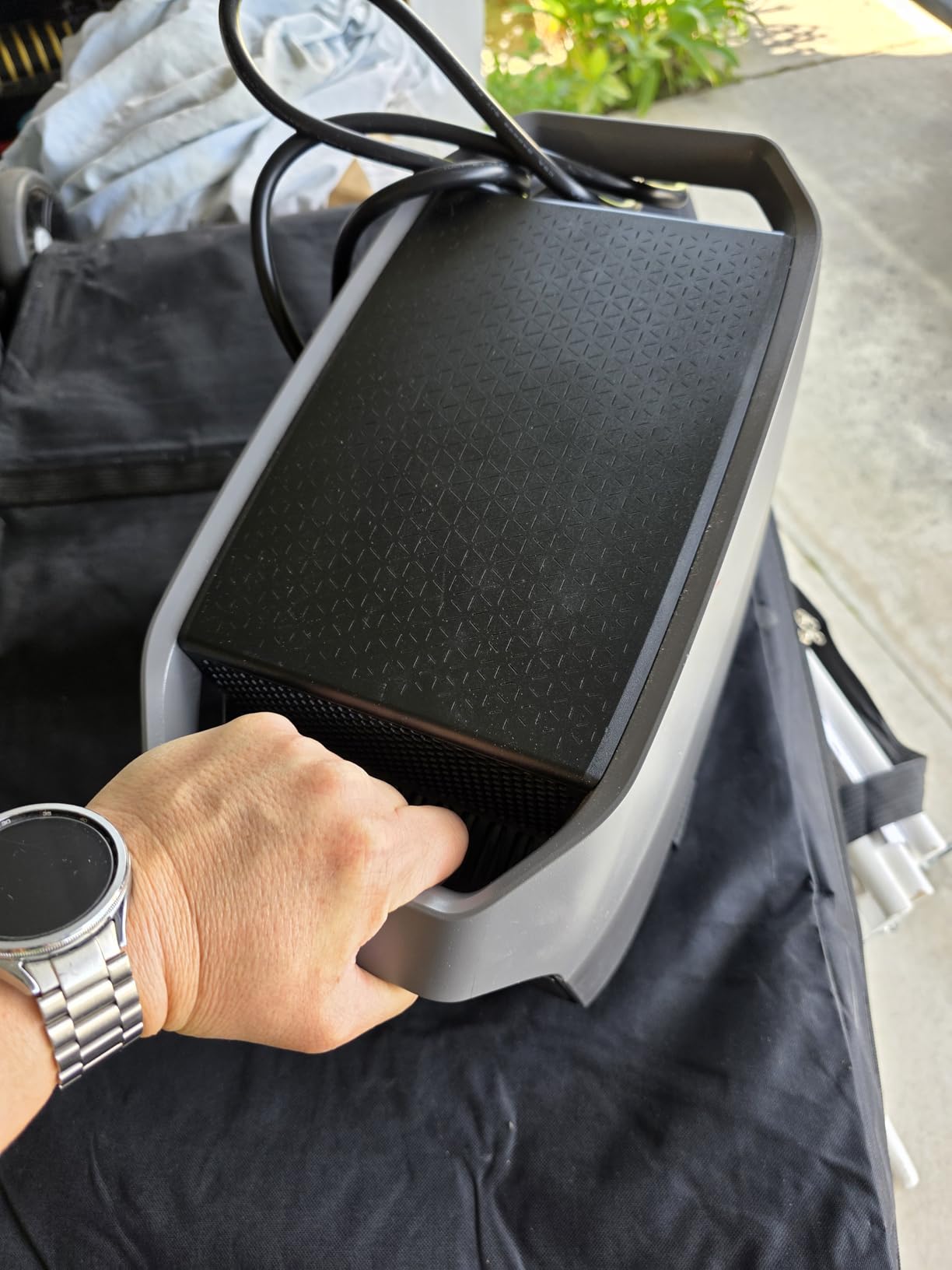 EF ECOFLOW DELTA 3 Portable Power Station, 1024Wh LiFePO4 Battery, Full Charge in 56 Min, 1800W AC/100W USB-C Output, Solar Generator (Solar Panel Optional) for Home Backup Power, Camping & RVs customer photo 1