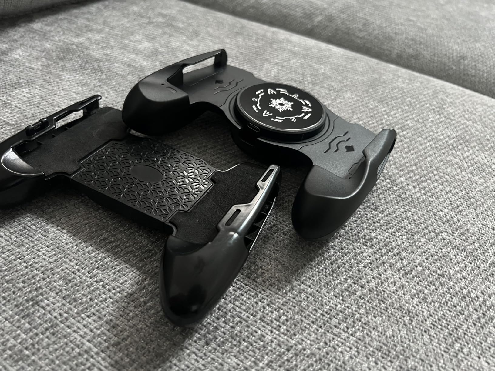 ciciglow Phone Game Grip, Adjustable Mobile Controller Handle Holder with Colorful Light Effect, Fan Cooling customer photo 1