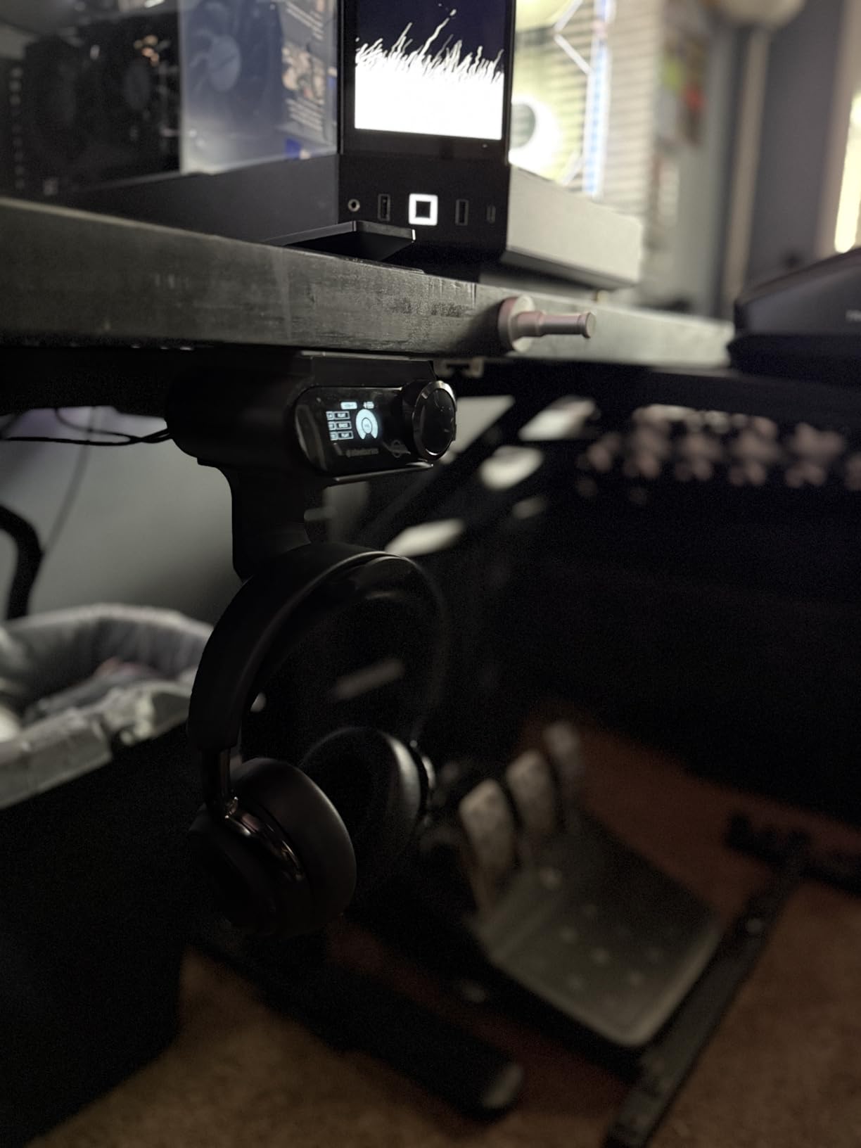Under Desk Headphone Hanger Stand for Steelseries Arctis Nova Pro Wireless Headsets with Dock for the Wireless Base Station by Brainwavz (HPS02) customer photo 1