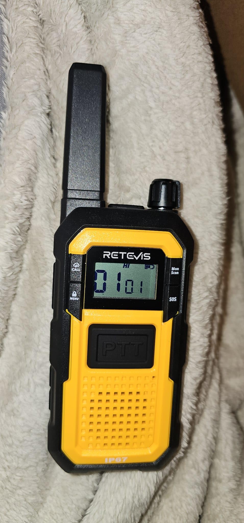 Retevis RB48 Walkie Talkies for Adults, Heavy Duty 2 Way Radios Long Range with Six-Way Charger, IP67 Waterproof, Shock Resistant, Dual PTT, for Jobsite Construction (6 Pack) customer photo 1