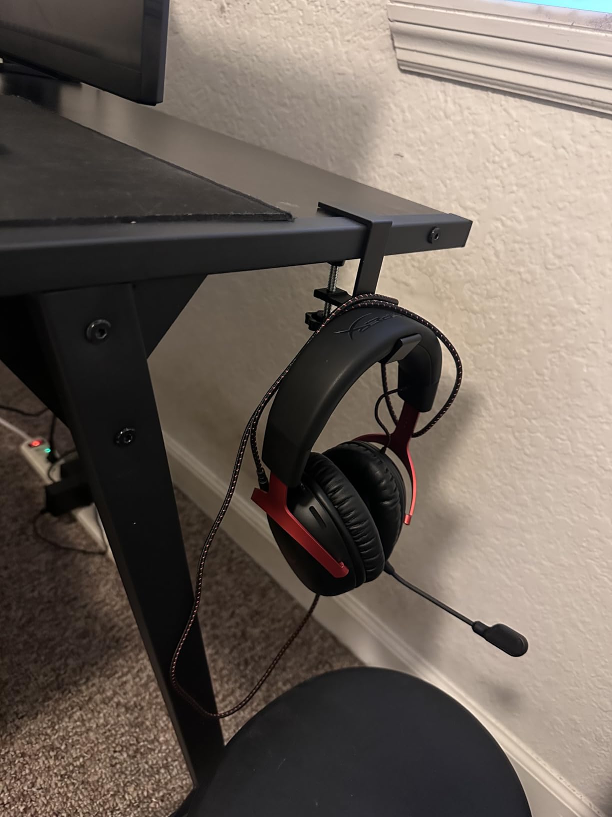 JAKO Headphone Stand - Aluminum Alloy Headphone Holder, Under Headset Stand for Desk Fit for PC Gaming Headset Hanger Hook Suitable for Office, Computer, Student Class Desk, Handmade Creator Table customer photo 1