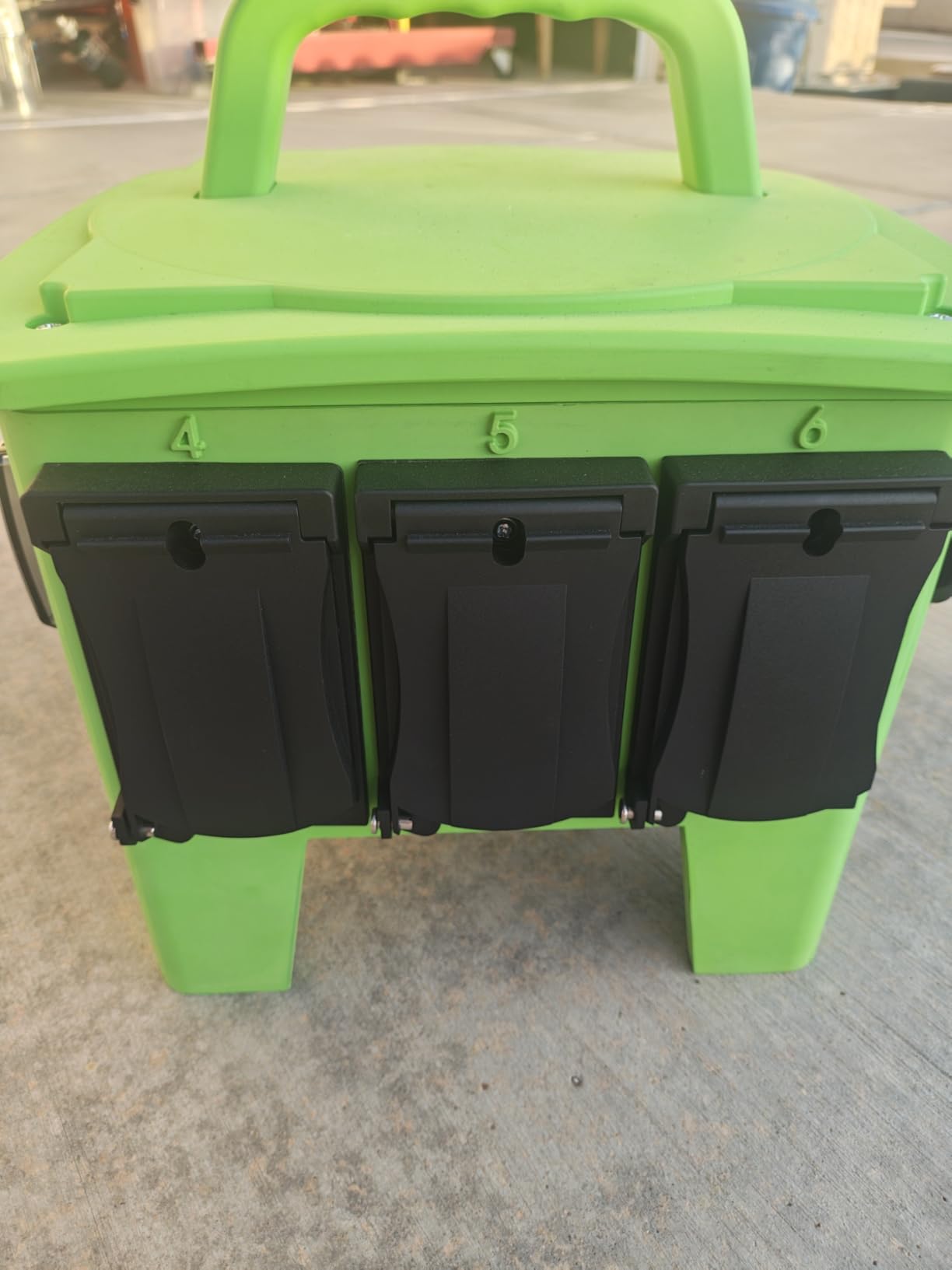 Power Distribution Box with 50A 125/250V CS6375 Inlet, 50A 125/250V CS6369 Outlet, & 6 20A 125V Duplex GFCI Receptacles customer photo 2