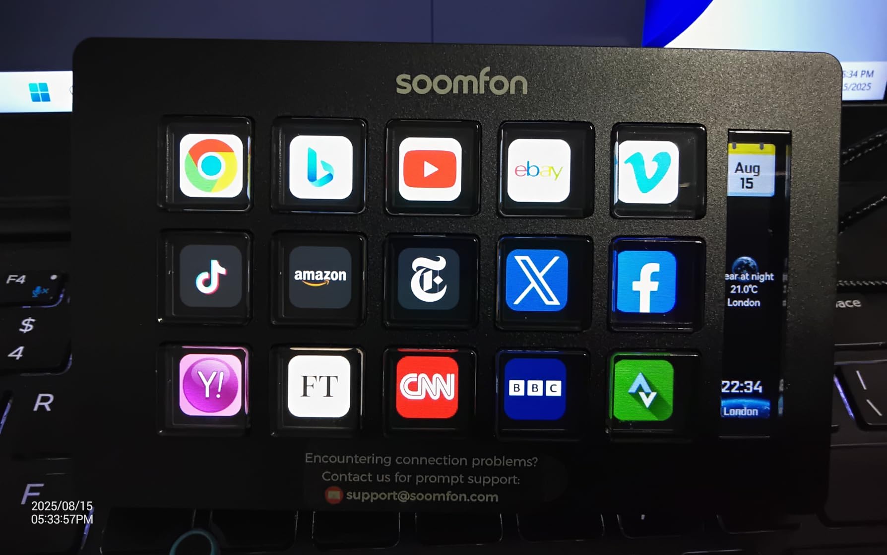SOOMFON Stream Controller Stream Control Deck with 15 LCD Macro Keys Customizable for Content Creators Streaming Gaming to Trigger Actions in OBS, YouTube, Twitch and More, Compatible with PC & MAC customer photo 1