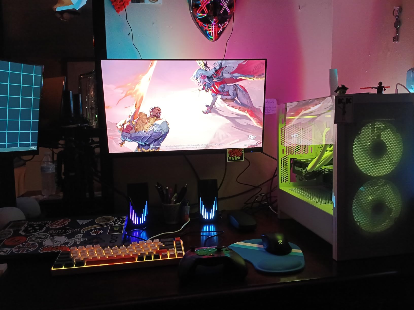 TJOY Smart Light Bars, Gaming Lights for Desk, 14 Inches, RGB Light Bar, TV Backlight with Music Sync and Scene, 60 Lumens, Ambient Lighting for PC, Game, RGB Desk Lighting(Black) customer photo 2