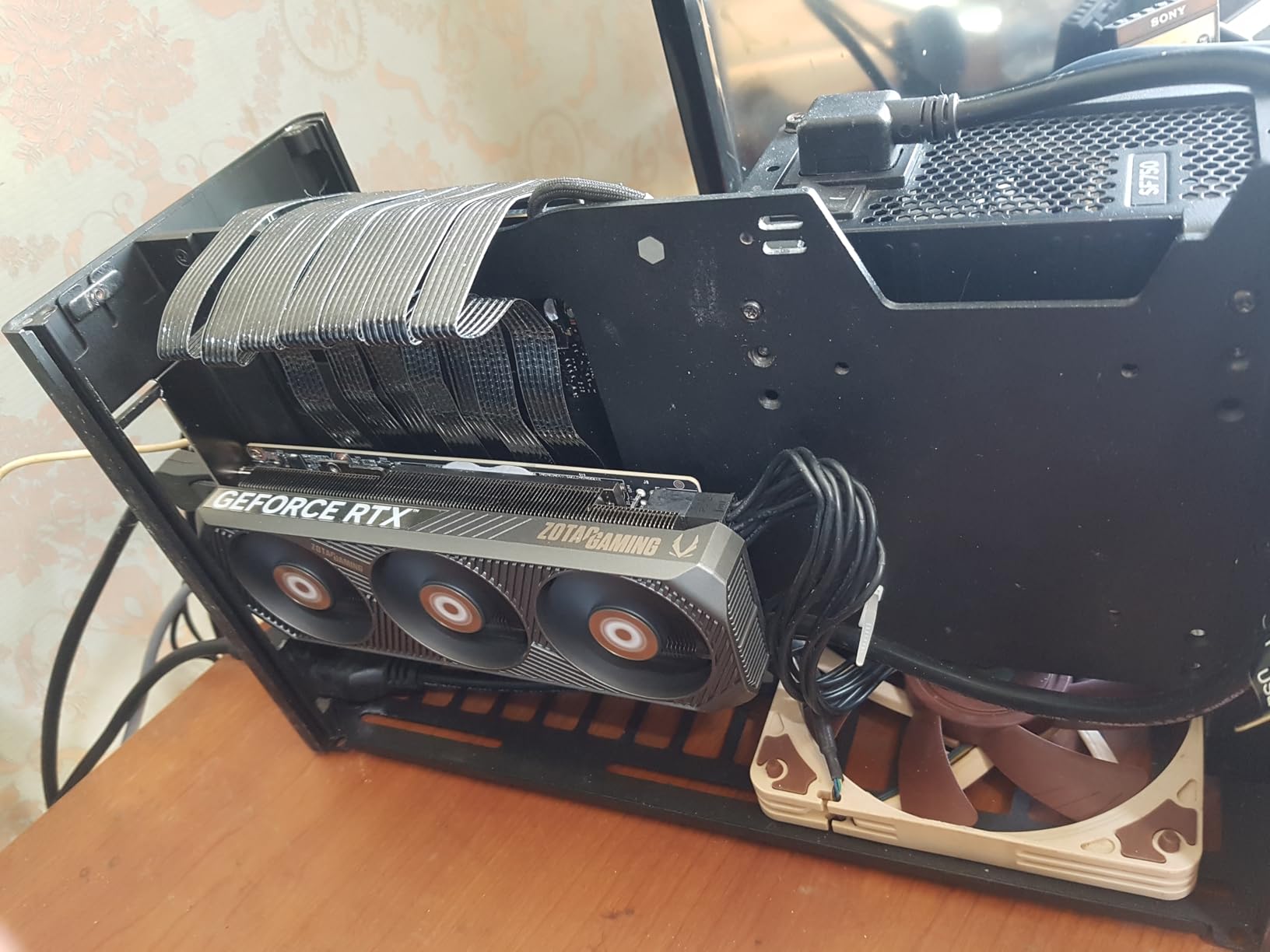 LINKUP PCIE 5.0 Riser Cable | for Vertical GPU Mount | ITX Double Reverse | Graphics Card GPU Ready | Usable with PCIe 4.0 & RX 9070/ RTX5090 | 19cm (Total Length: 21.2cm) customer photo 2