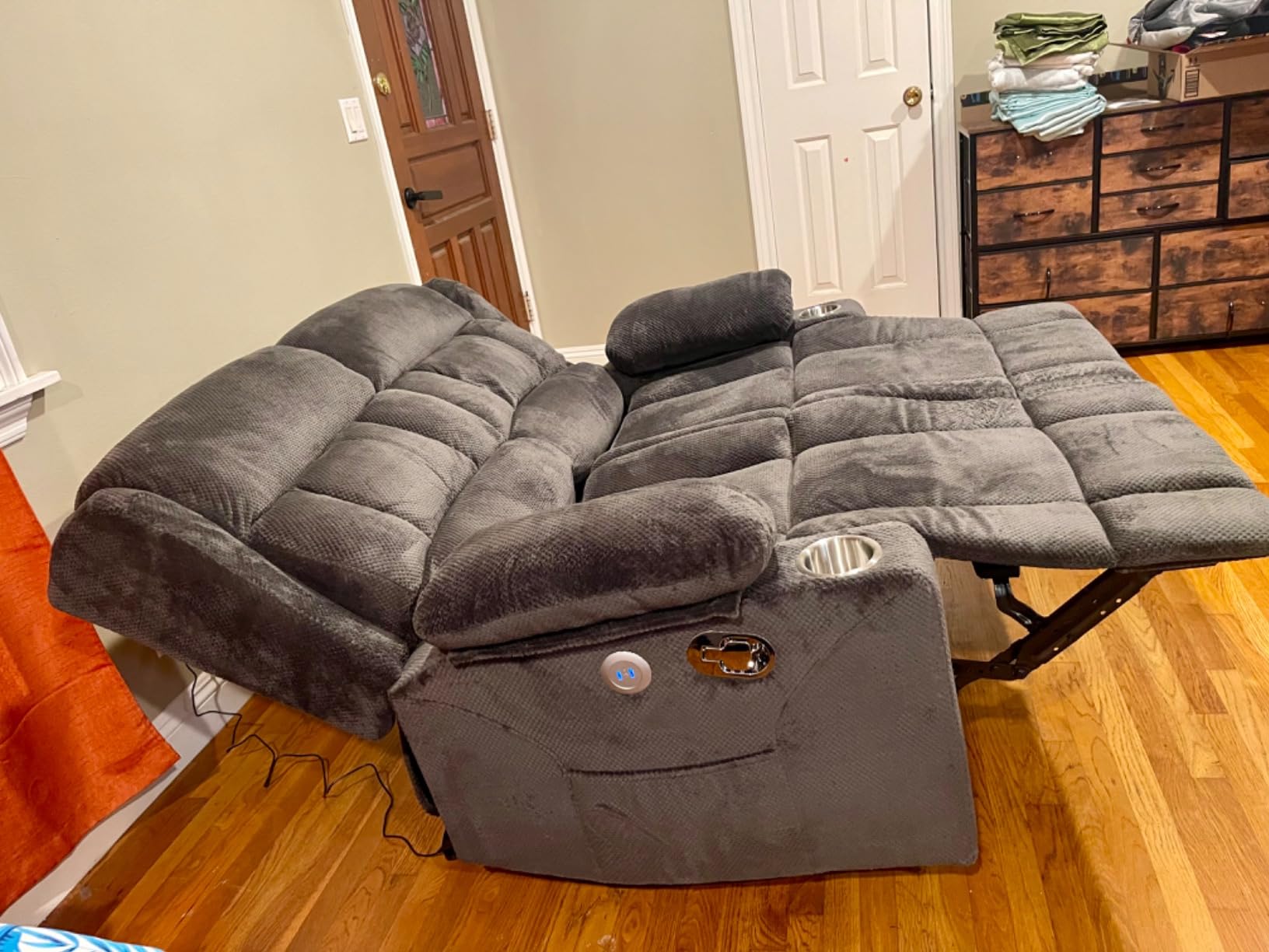 Loveseat Recliner Sofa, 2 Seater Curved Sofa for Living Room, Fabric Manual Pull Tab Reclining Loveseat with Storage Console, Home Theater Seating with USB Charge Ports, Cup Holders, Grey customer photo 2