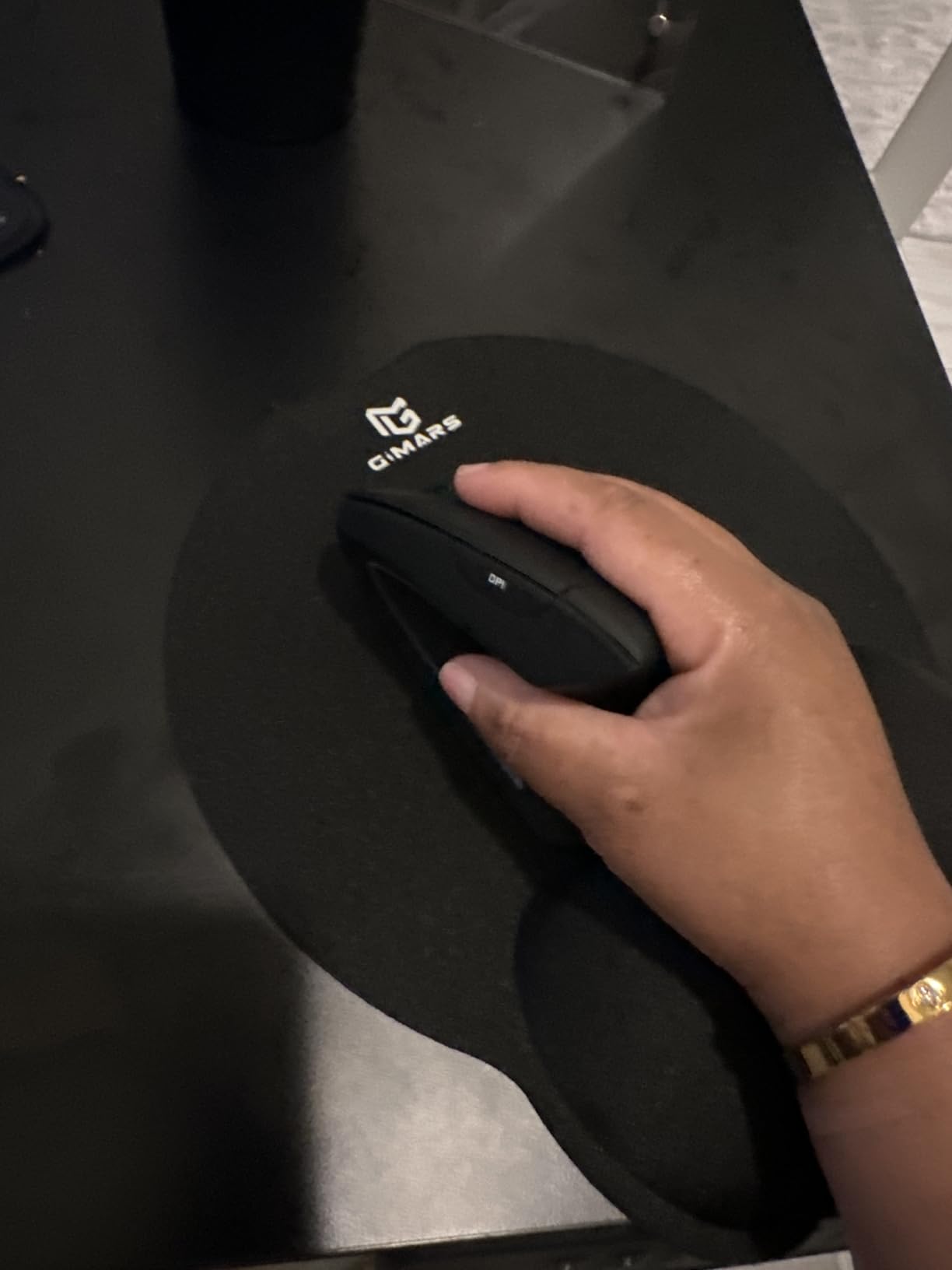 Perixx PERIMICE-713RX Wireless Rechargeable Vertical Mouse - Duo Wired and Wireless Charging Feature - Charging Pad Included - 6 Buttons Design - Black - Right-Handed Design customer photo 1
