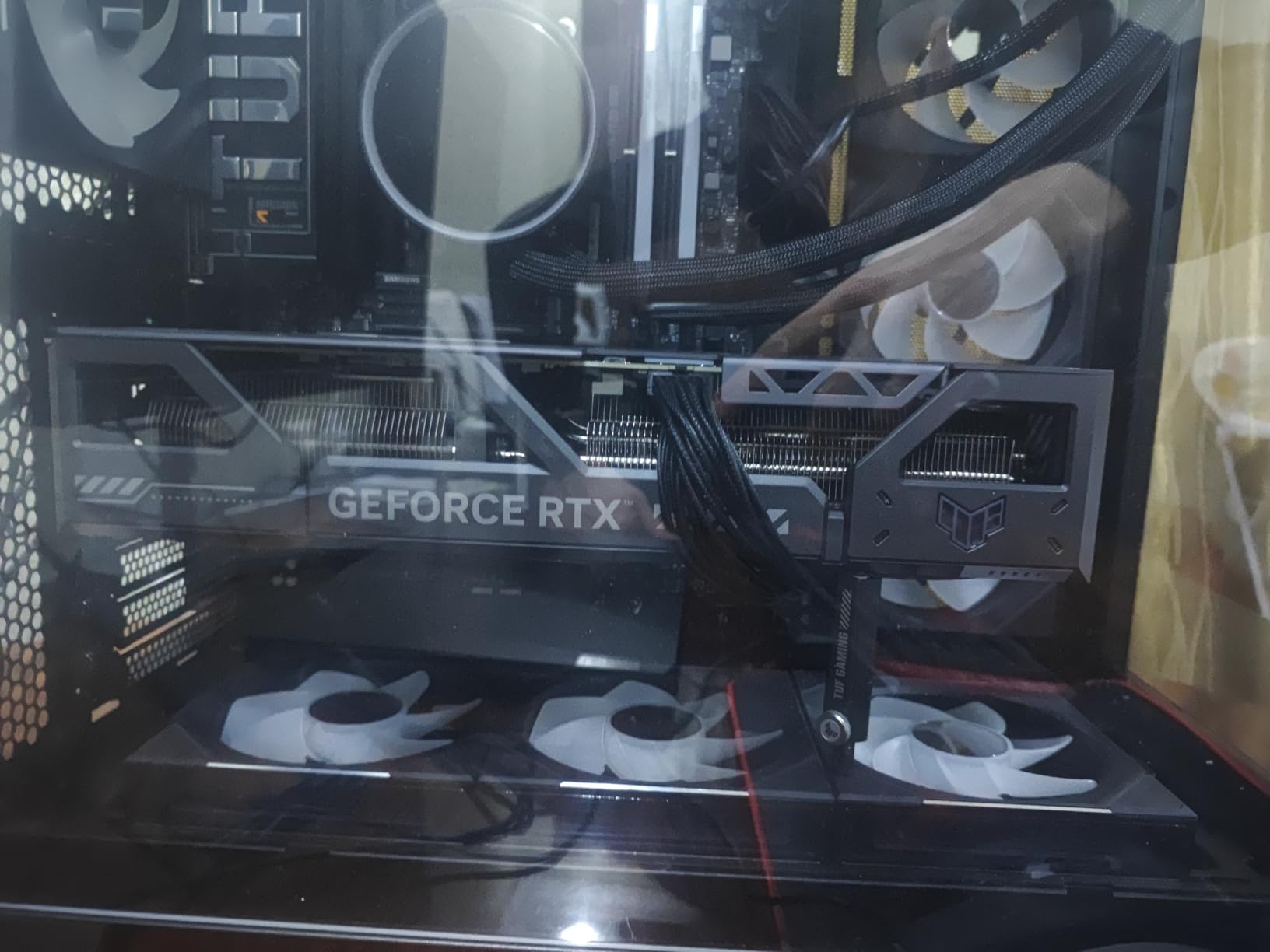 ASUS TUF GeForce RTX 5080 16GB GDDR7 OC Edition Graphics Card customer photo 2