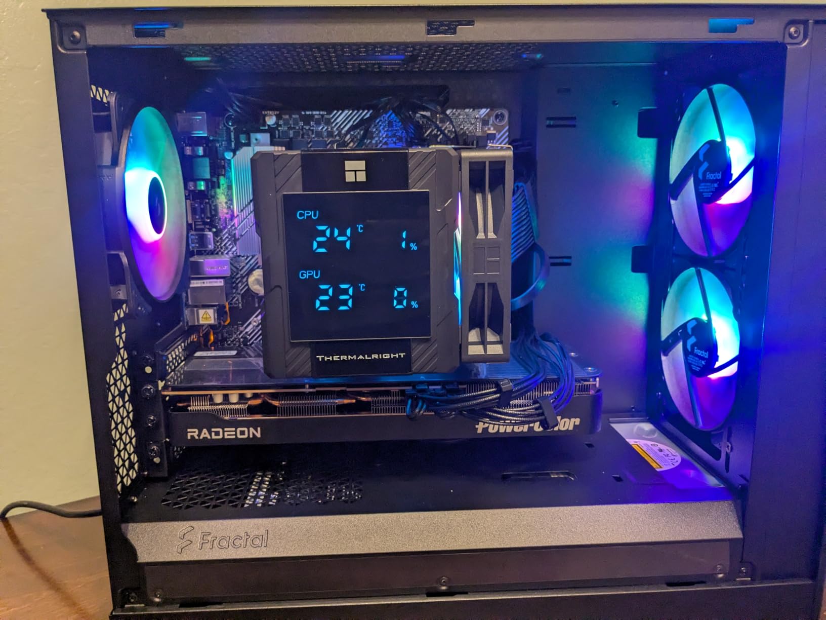 Thermalright Peerless Assassin 120 Digital White CPU Cooler, Dual Towers and Dual Fans Cooling, CPU Air Cooler, Digital Display Top Cover, 1850RPM+10%, for AM4/AM5,Intel LGA1851/1700/115X/1200 customer photo 2