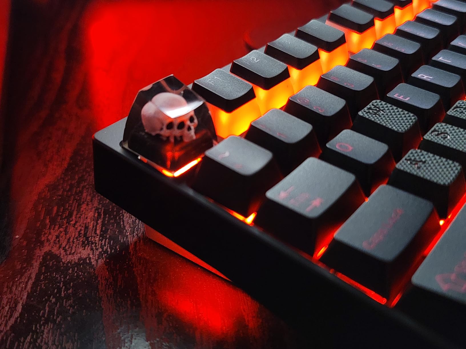 Artisan Keycaps Skull Resin Escape Custom 1U SA Prolfile Handmade for MX Switch Mechanical Keyboards Key Cap (King_Skull_Keycap) customer photo 2